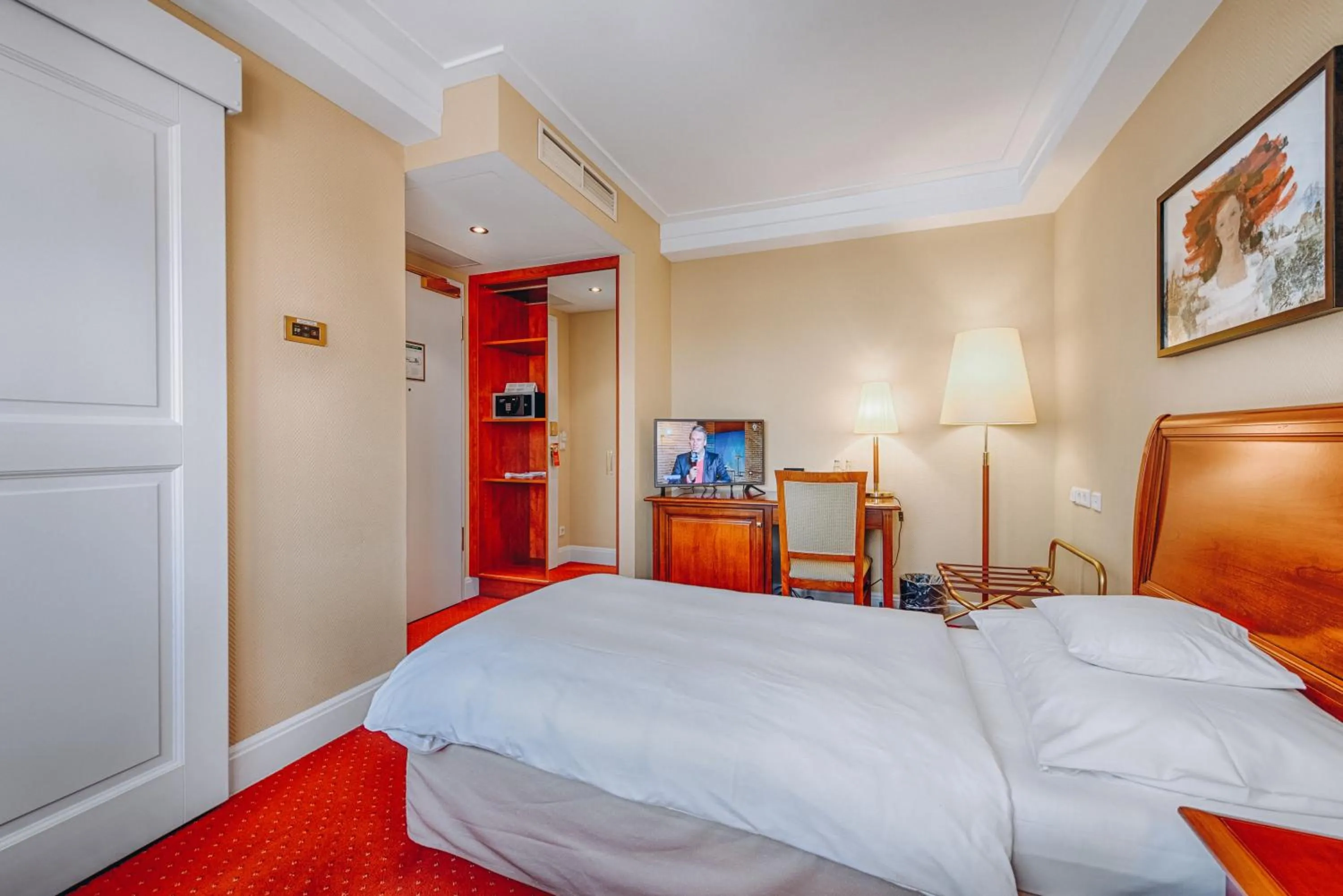 Bed in Hotel Moosburger Hof