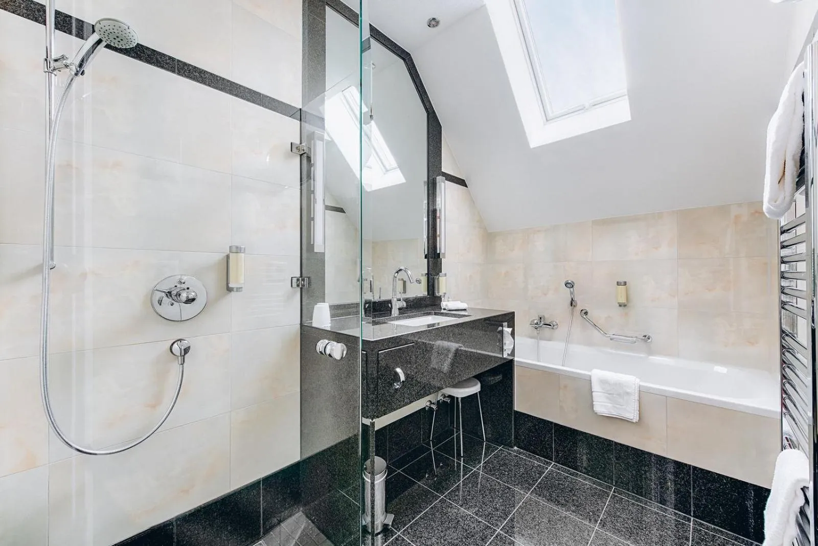 Bathroom in Hotel Moosburger Hof