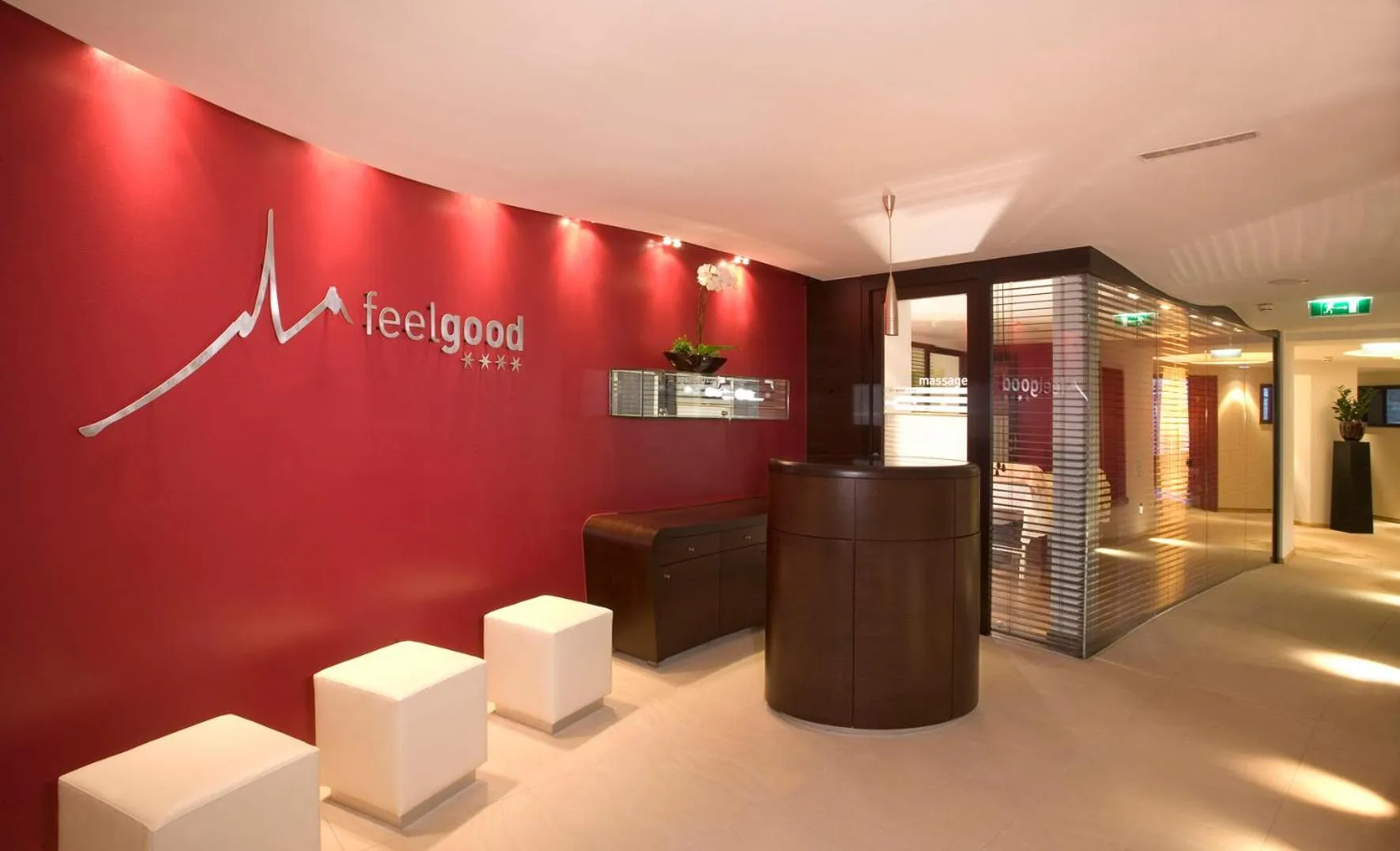 Hot Tub in stefan Hotel