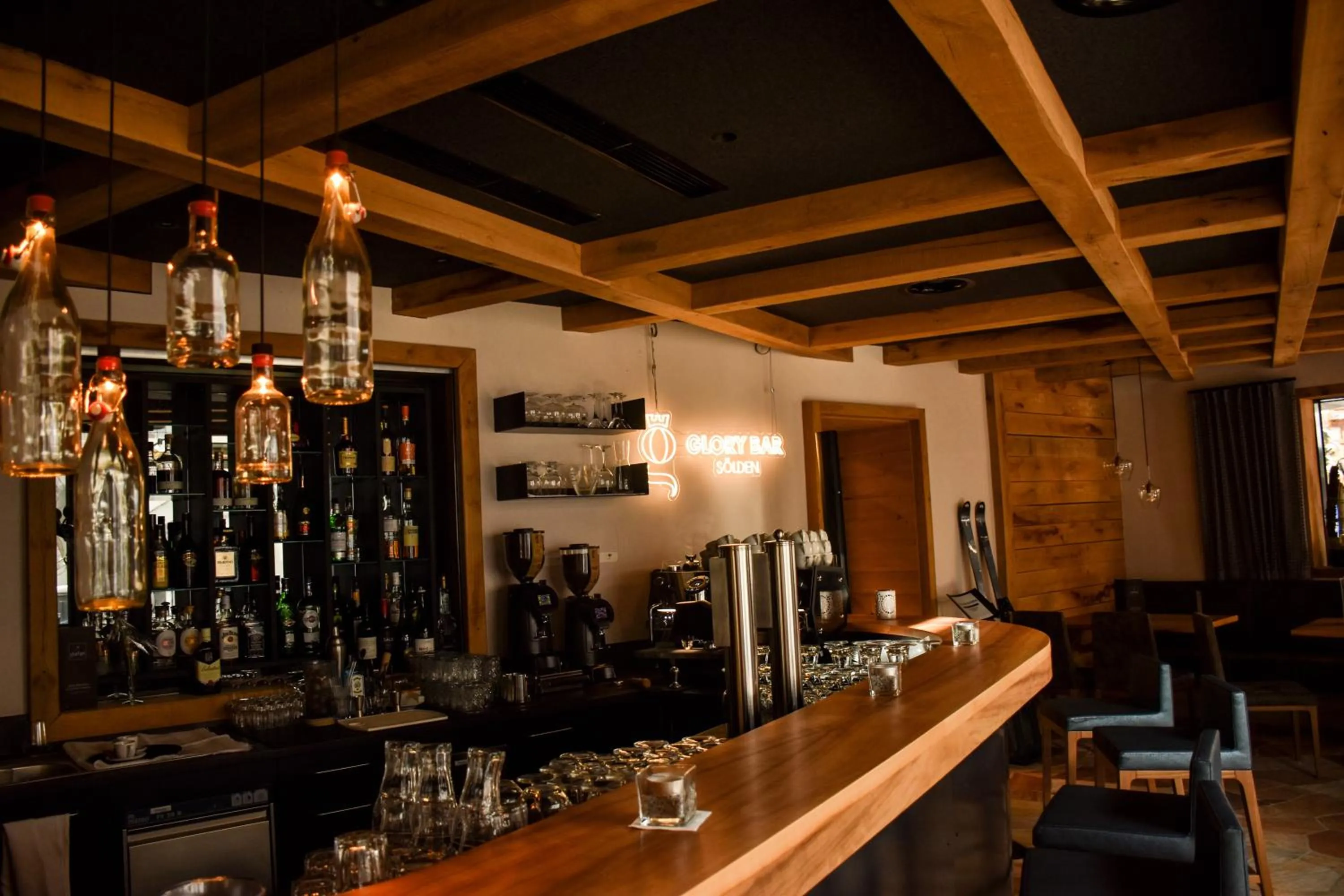 Lounge or bar in Glanz & Glory Hotel