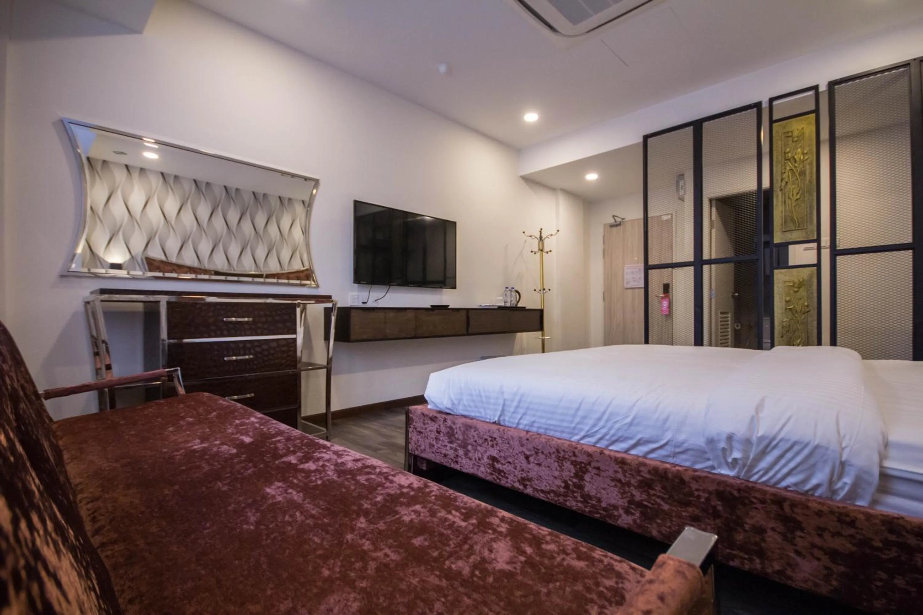TV and multimedia, Bed in Wifi Boutique Hotel