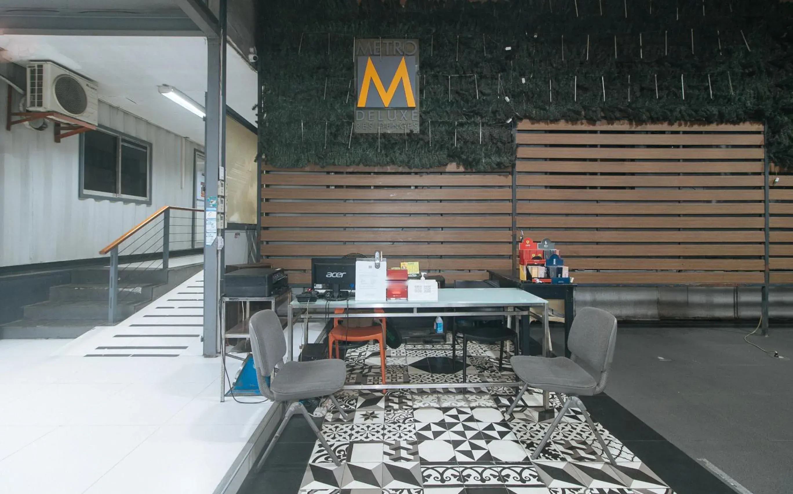 Lobby or reception in Metro Deluxe Residences near World Trade Center Lobby or reception in Metro Deluxe Residences near World Trade Center