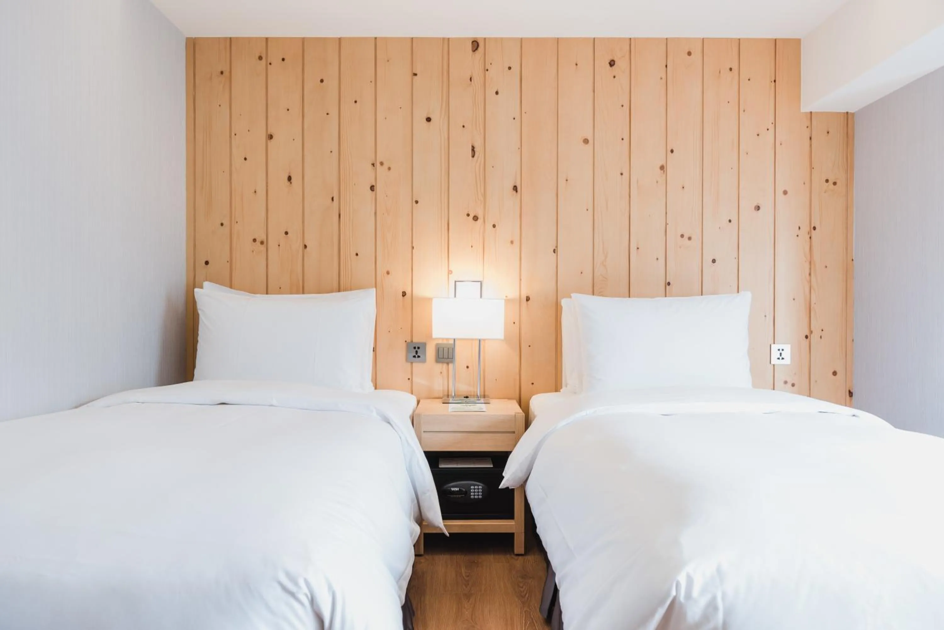 Photo of the whole room, Bed in Hej Taipei