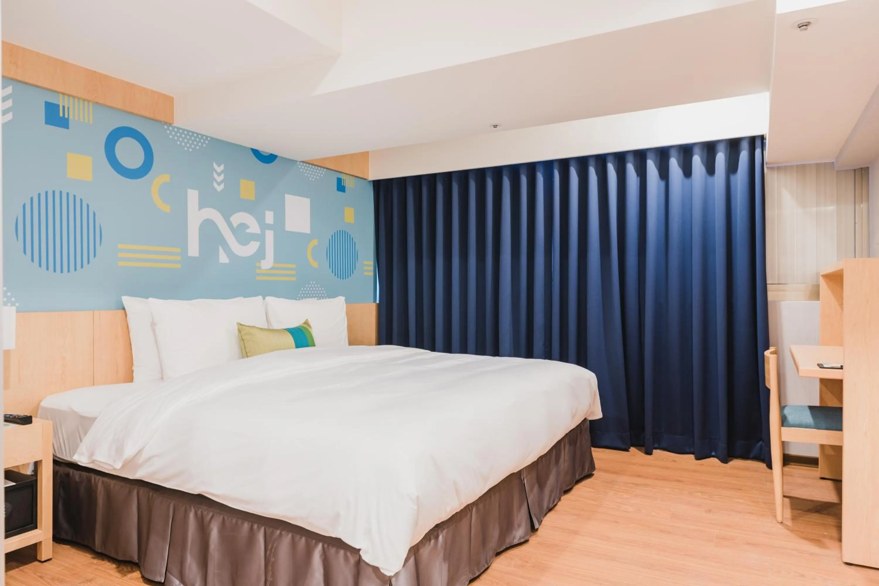 Photo of the whole room, Bed in Hej Taipei