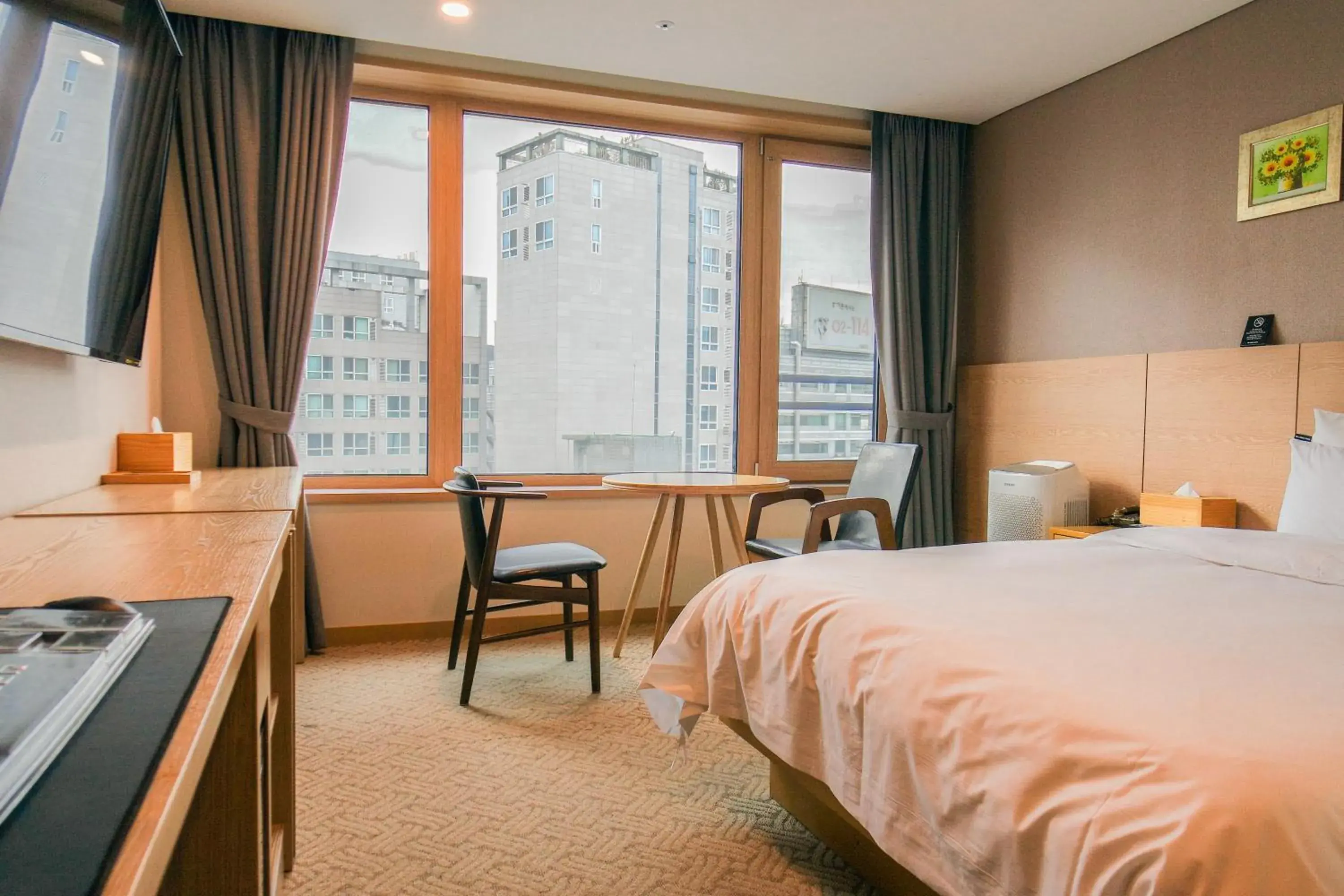 Photo of the whole room in Jongno Lumia Tourist Hotel Photo of the whole room in Jongno Lumia Tourist Hotel