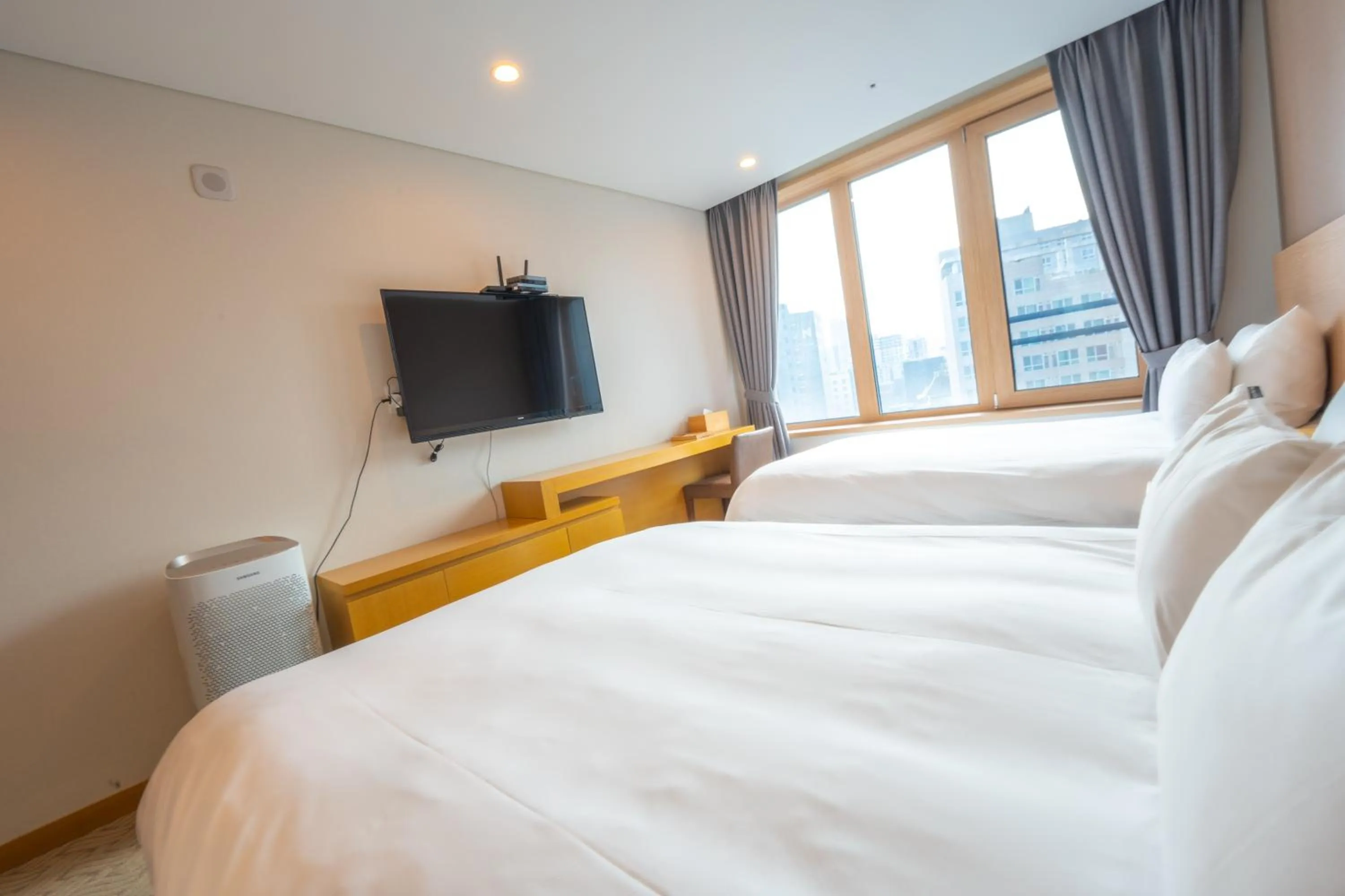 TV and multimedia, Bed in Jongno Lumia Tourist Hotel