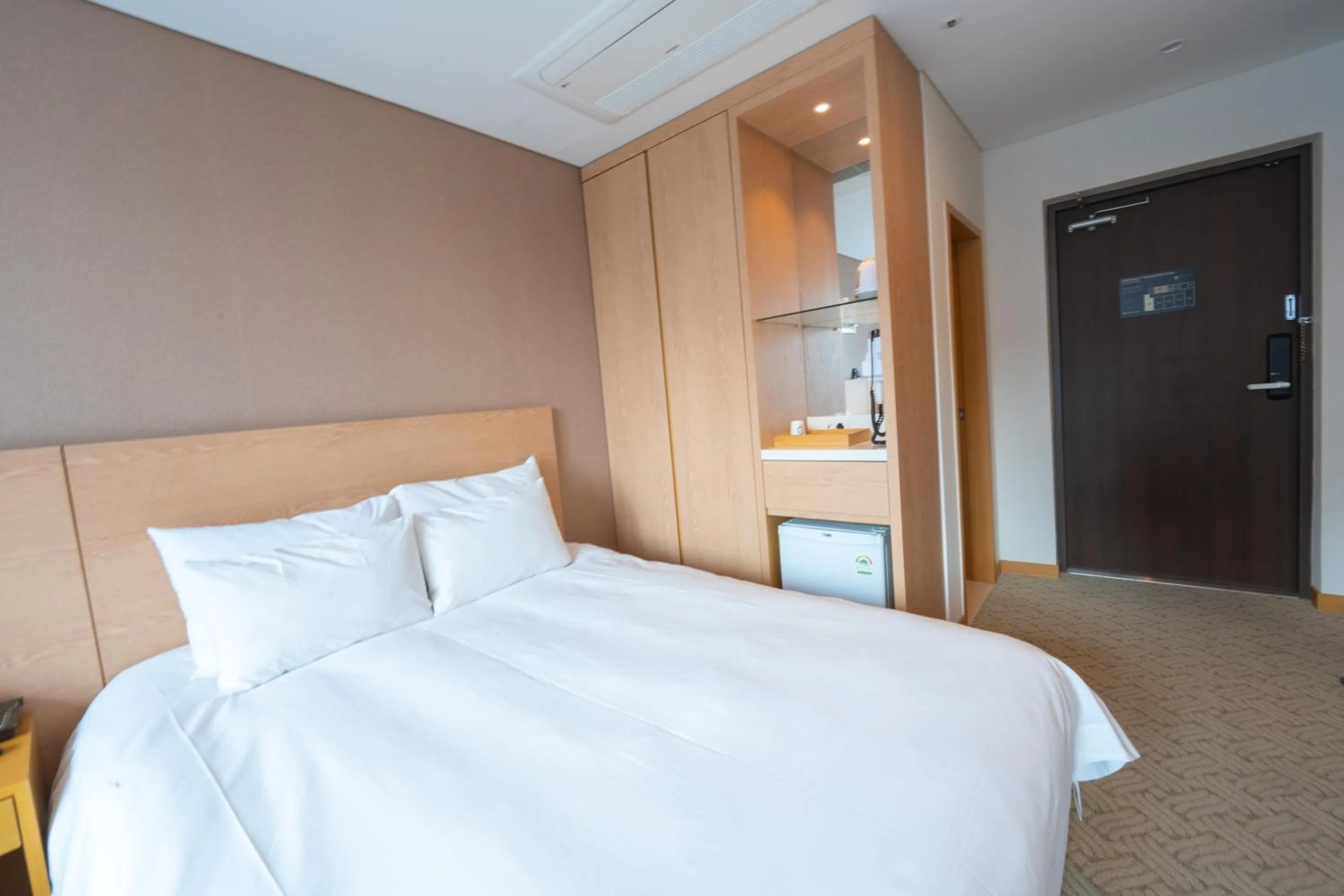 Bed in Jongno Lumia Tourist Hotel