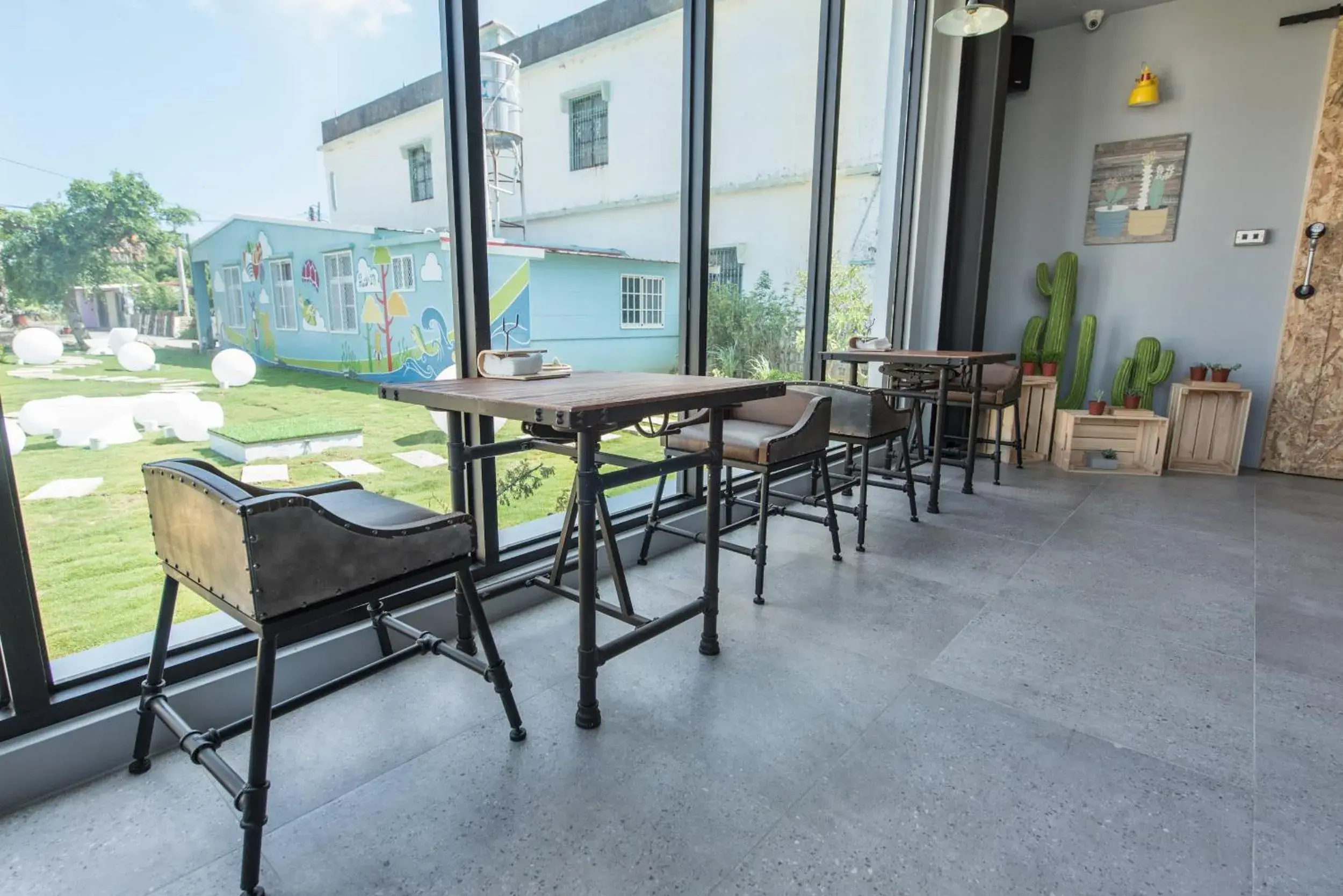 Restaurant/places to eat in Secret Path B&B Restaurant/places to eat in Secret Path B&B