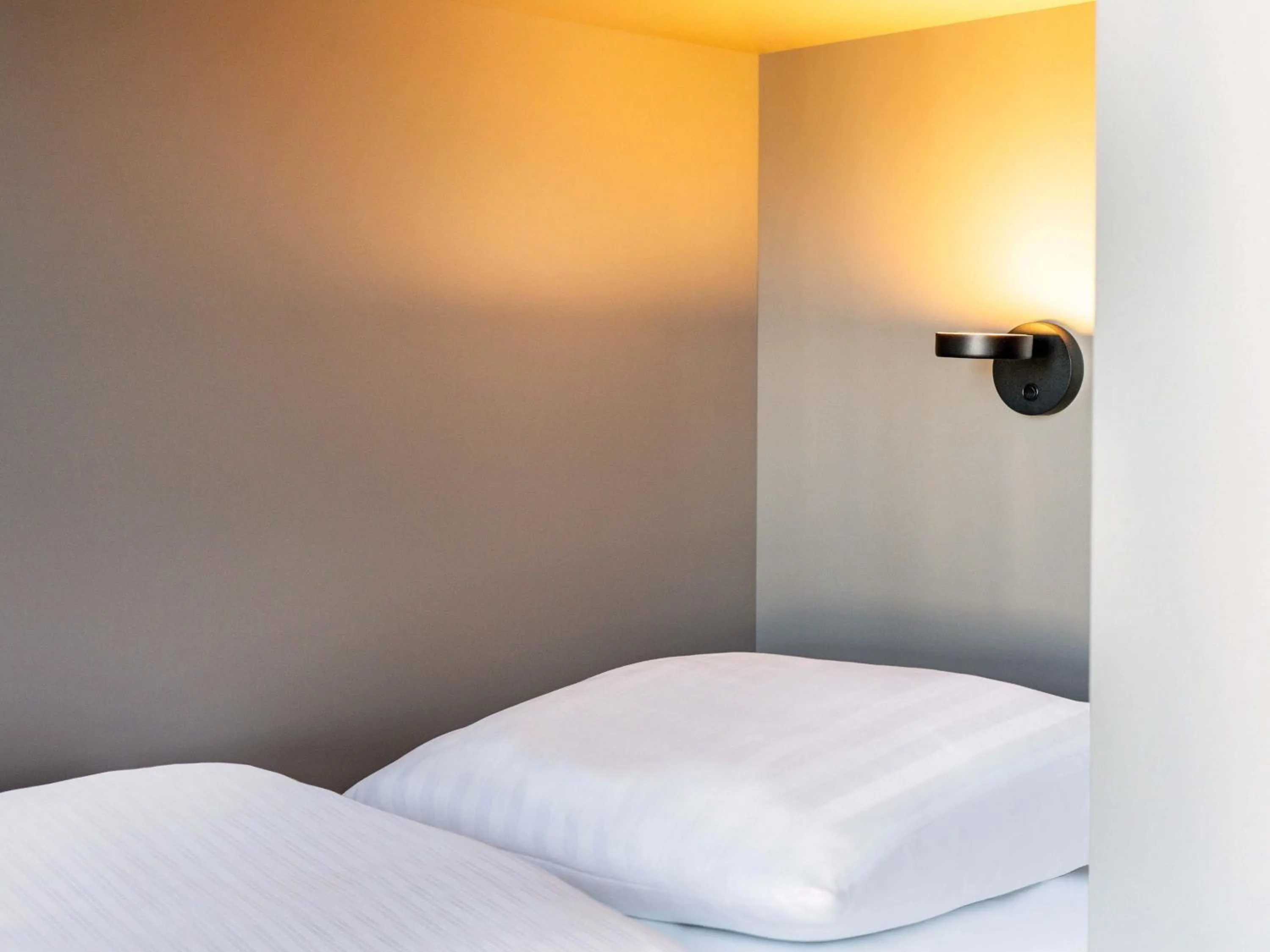 Photo of the whole room, Bed in B&B Hotel Fulda-City