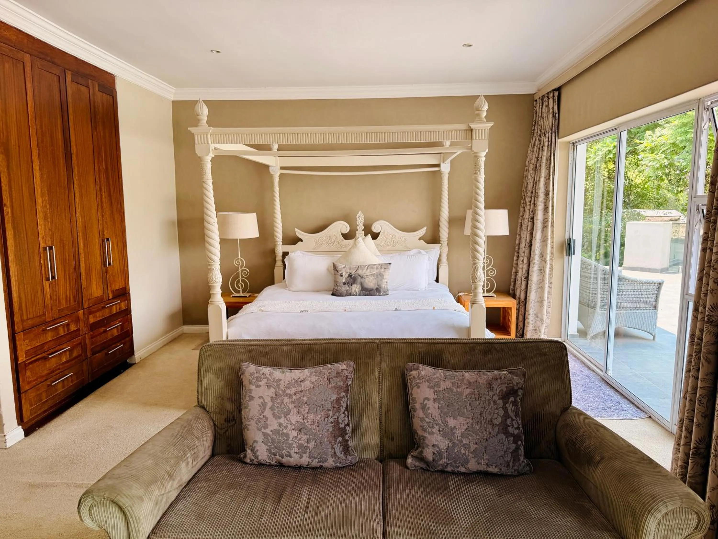Bed in The Wesley Boutique Hotel & Spa