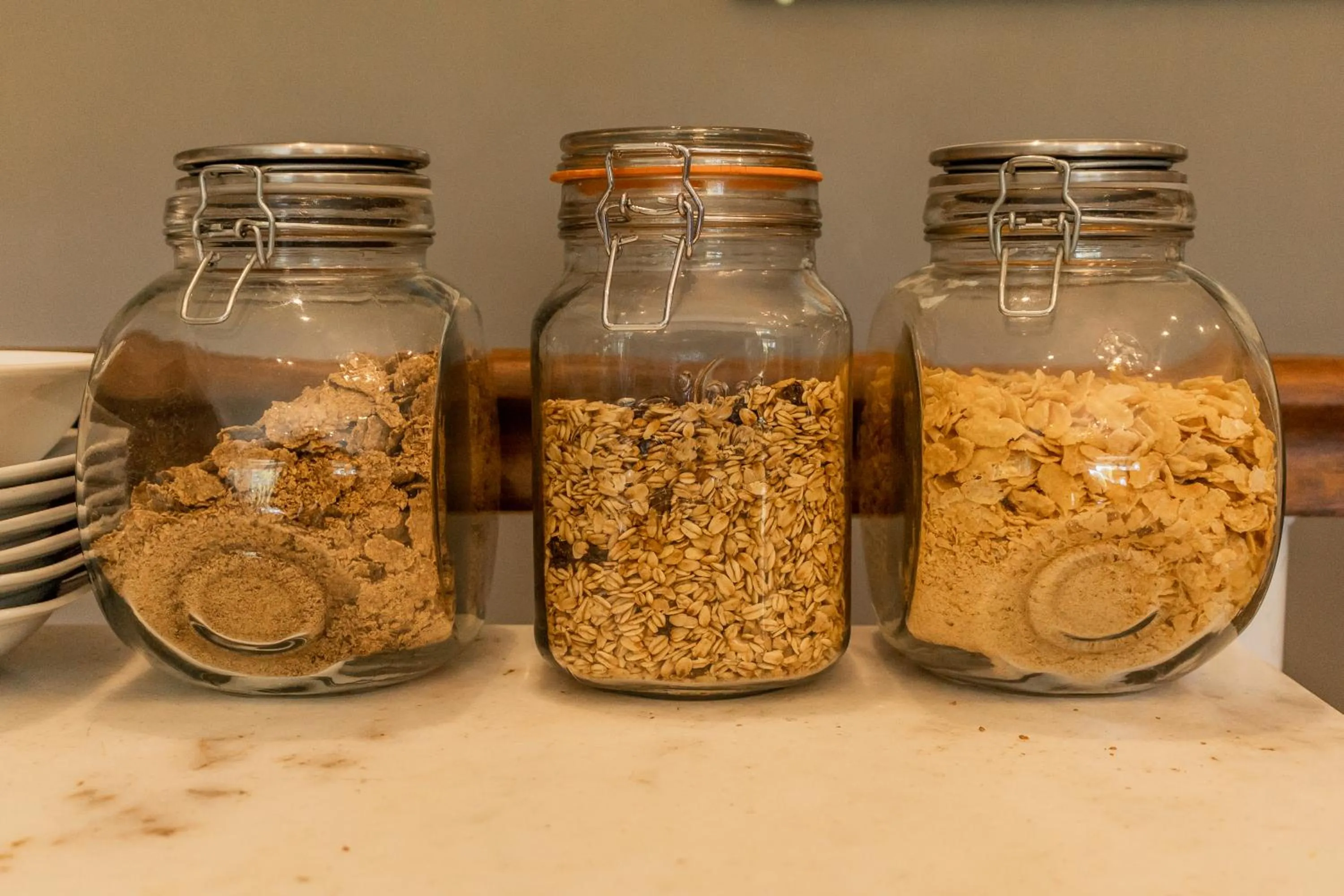 Food and drinks in The Wesley Boutique Hotel & Spa