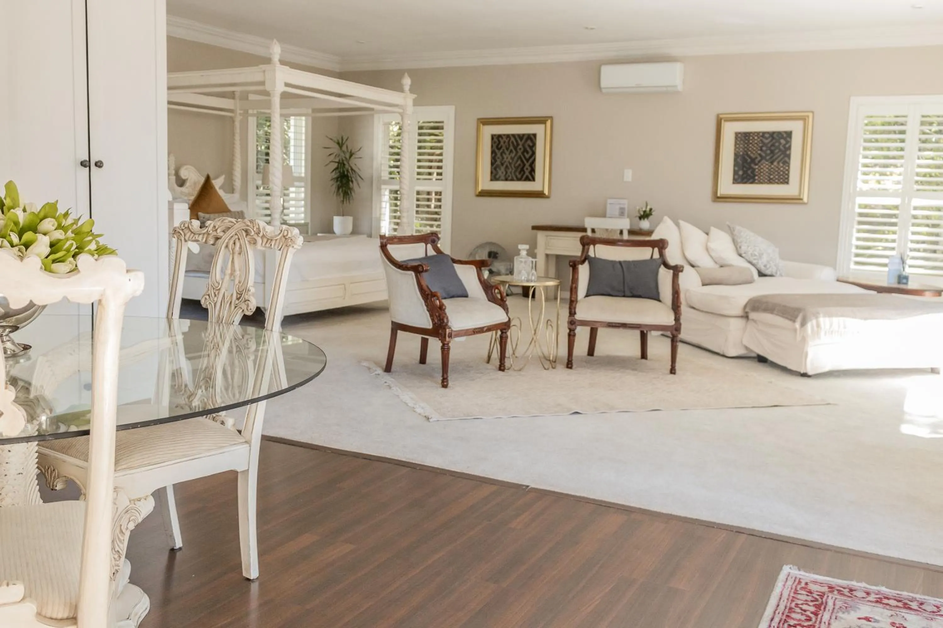 Living room in The Wesley Boutique Hotel & Spa