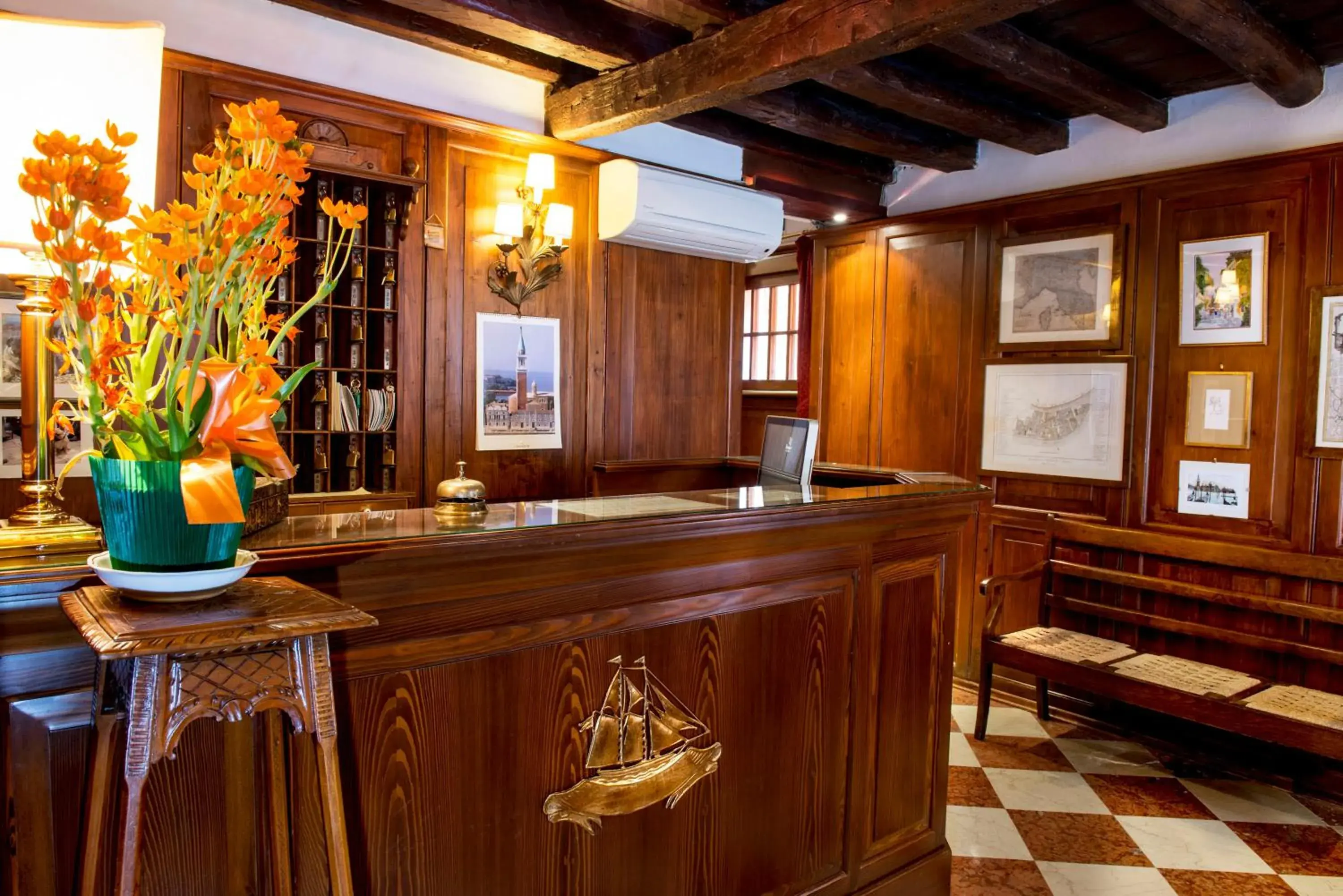 Lobby or reception in Hotel Agli Alboretti Lobby or reception in Hotel Agli Alboretti