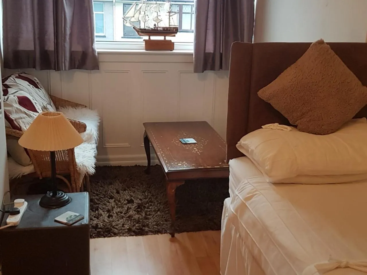 Deluxe Triple Room with Sea View in The Gateway at Hest Bank