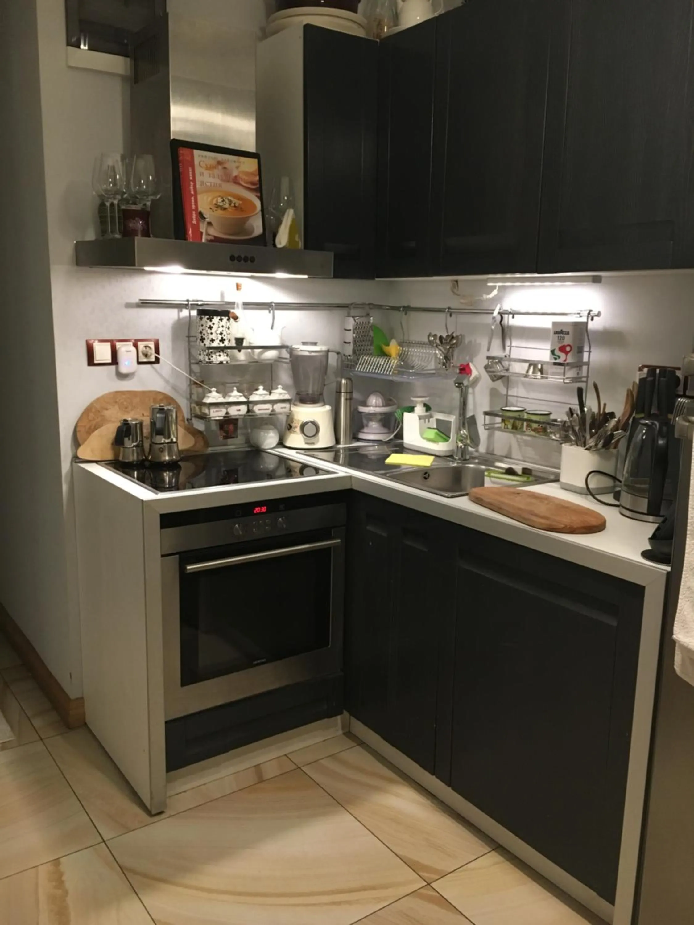 Coffee/tea facilities in Orient Express Guest House