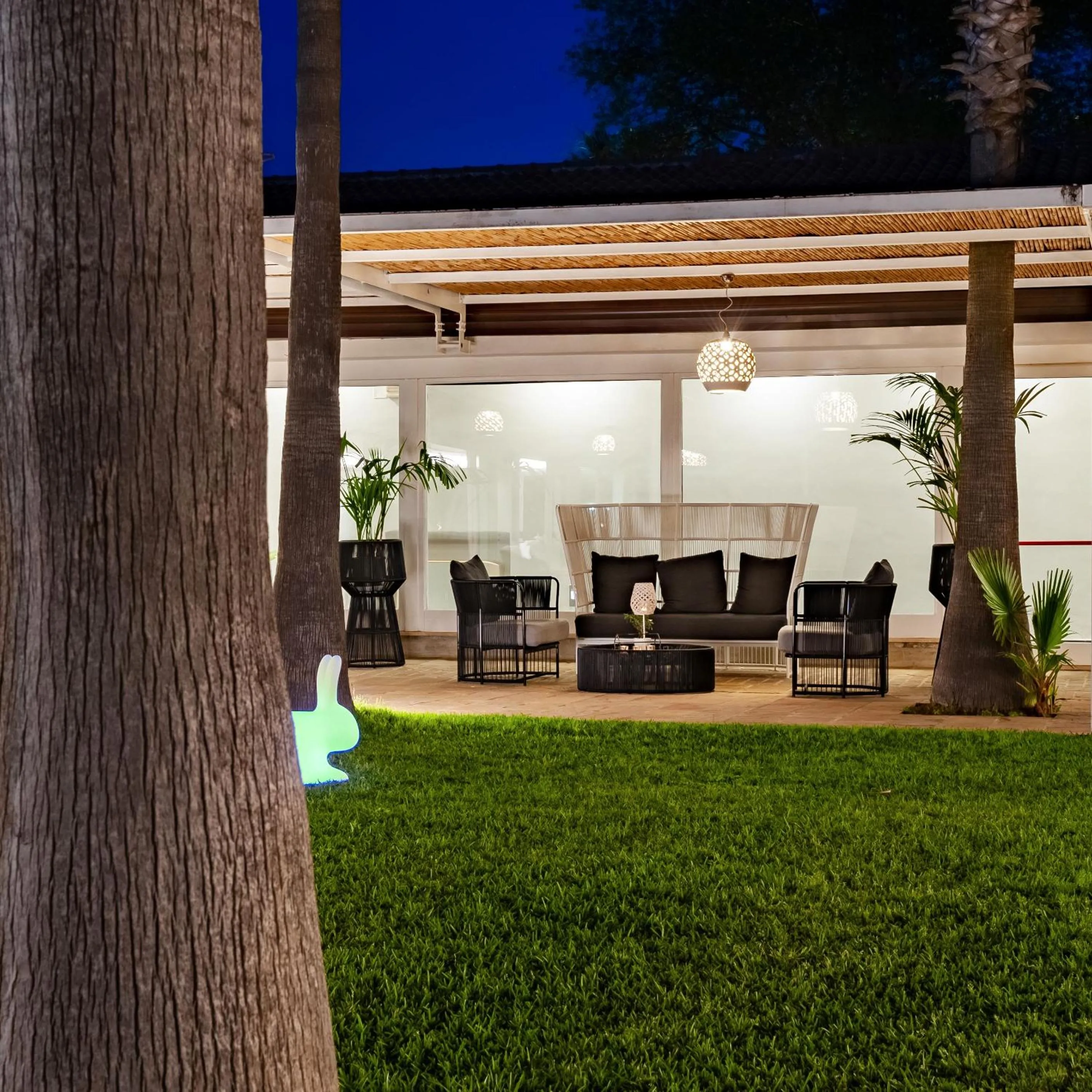 Garden in Paestum Inn Beach Resort