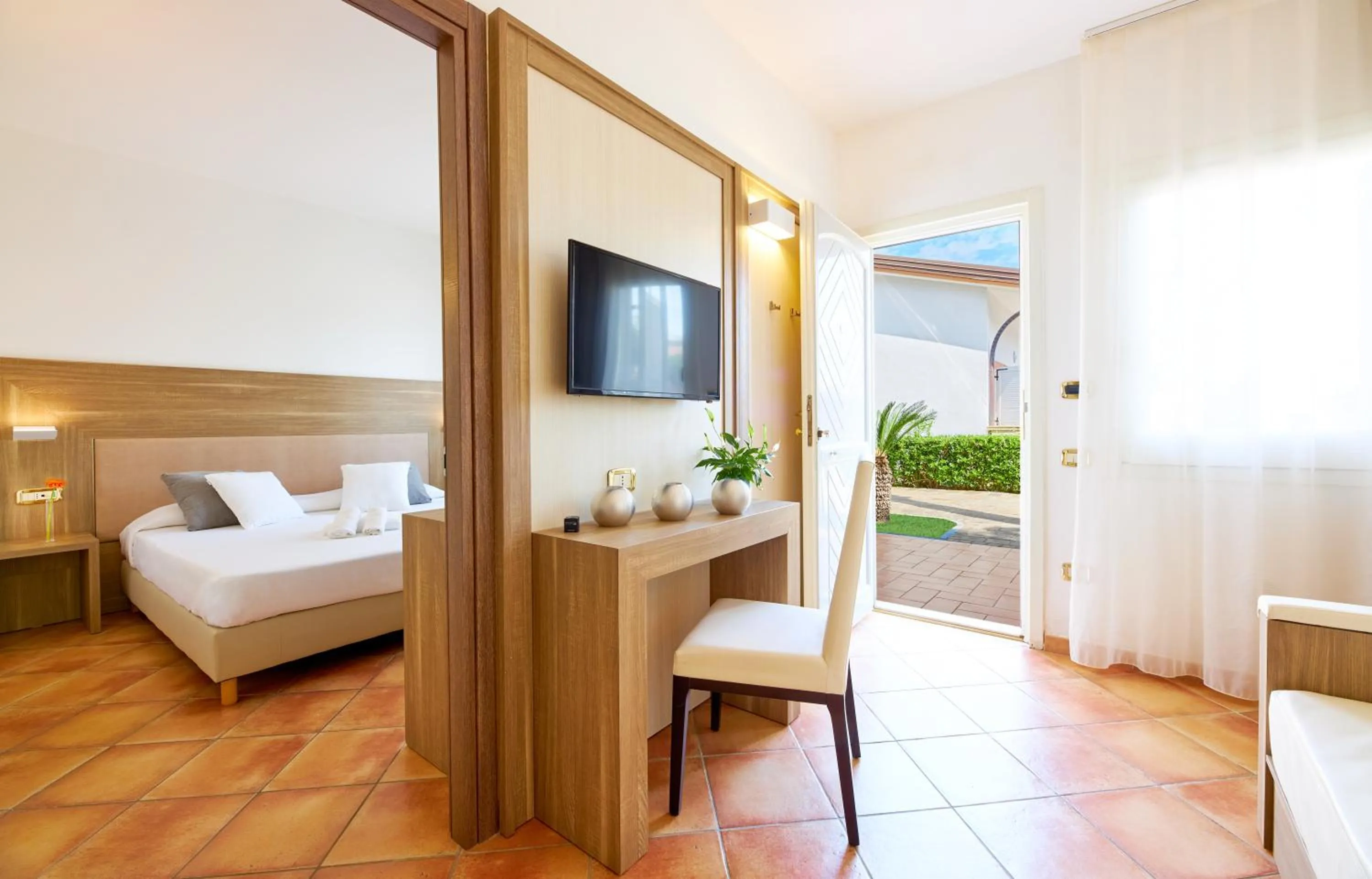 Photo of the whole room, Bed in Paestum Inn Beach Resort
