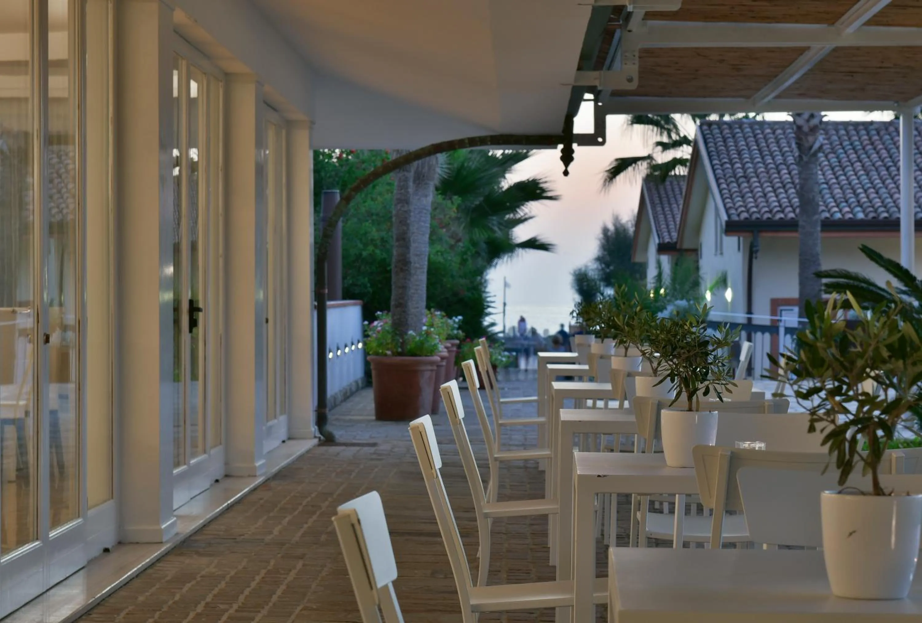 Restaurant/places to eat in Paestum Inn Beach Resort