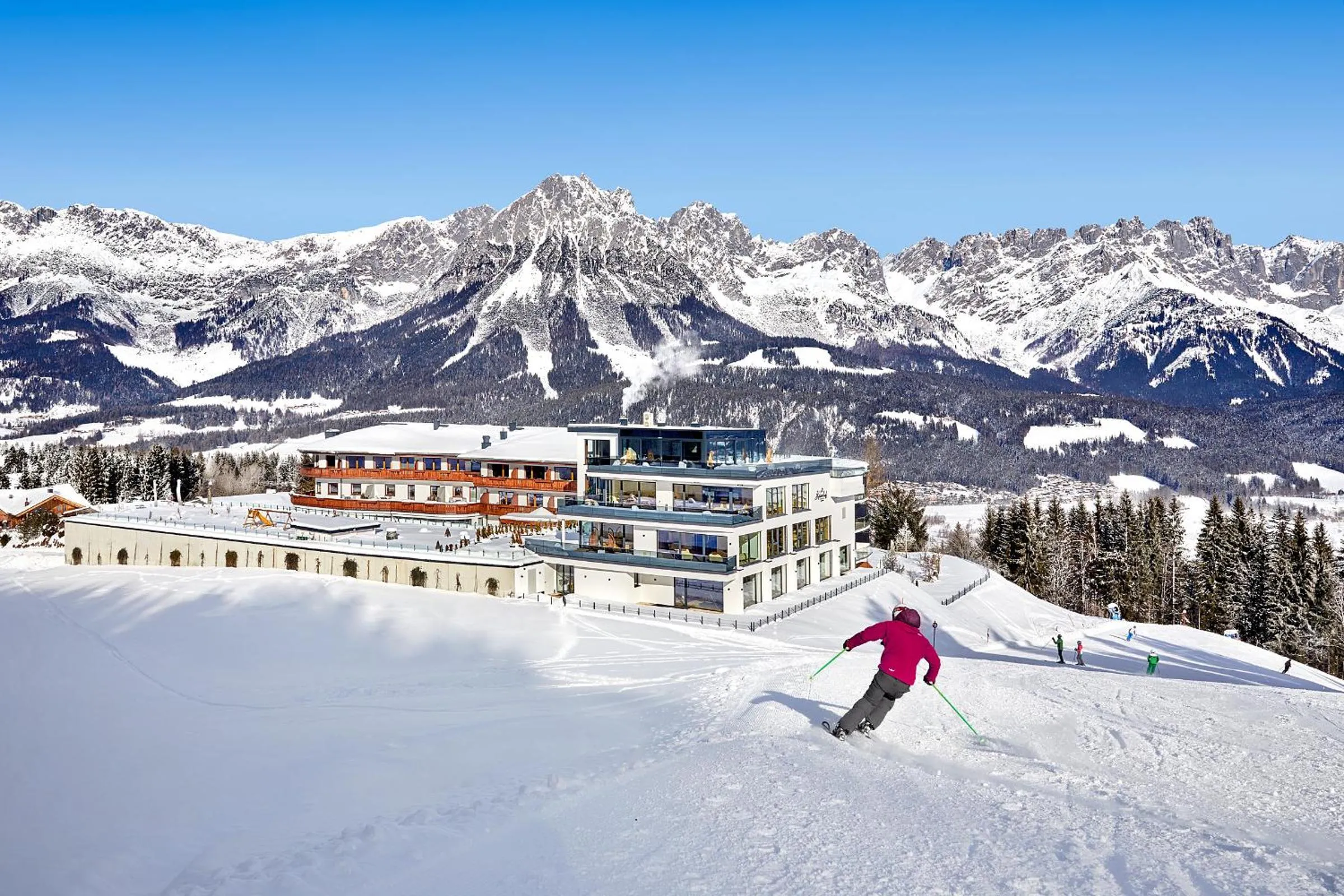 Property building in Kaiserhof Superior