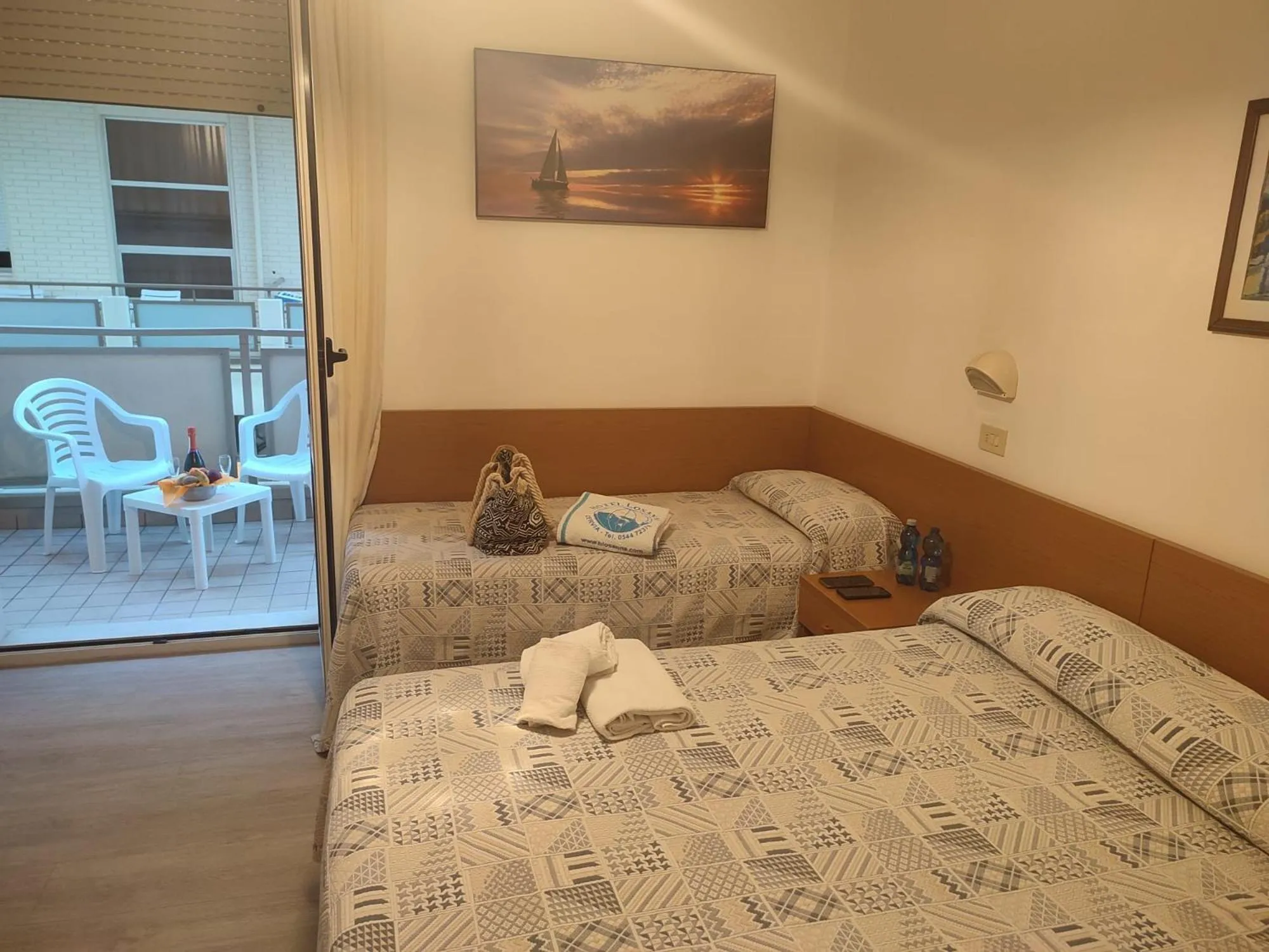 Bedroom, Bed in Hotel Losanna Cervia