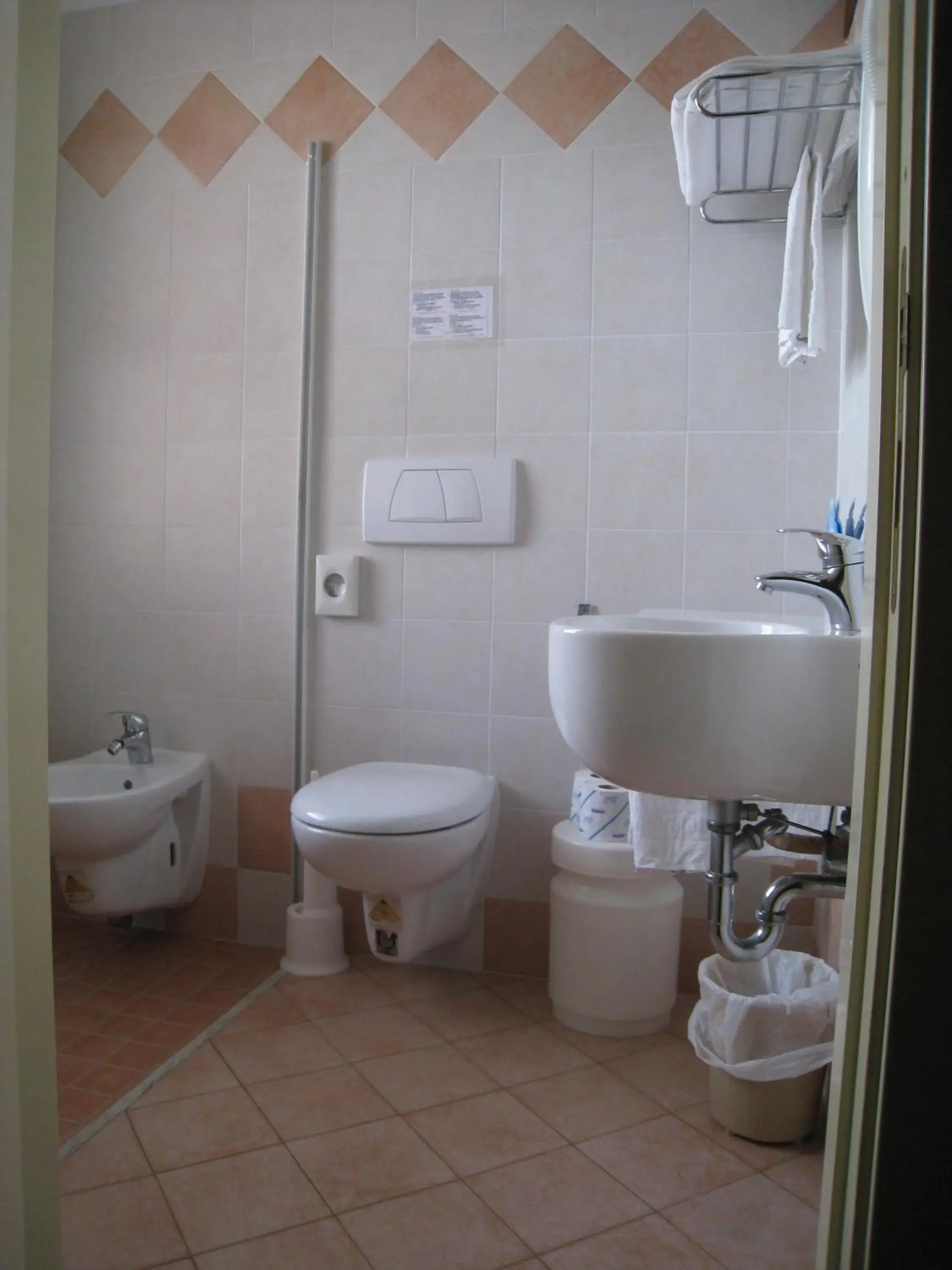 Standard Double or Twin Room with Sea View - single occupancy in Hotel Losanna Cervia Standard Double or Twin Room with Sea View - single occupancy in Hotel Losanna Cervia