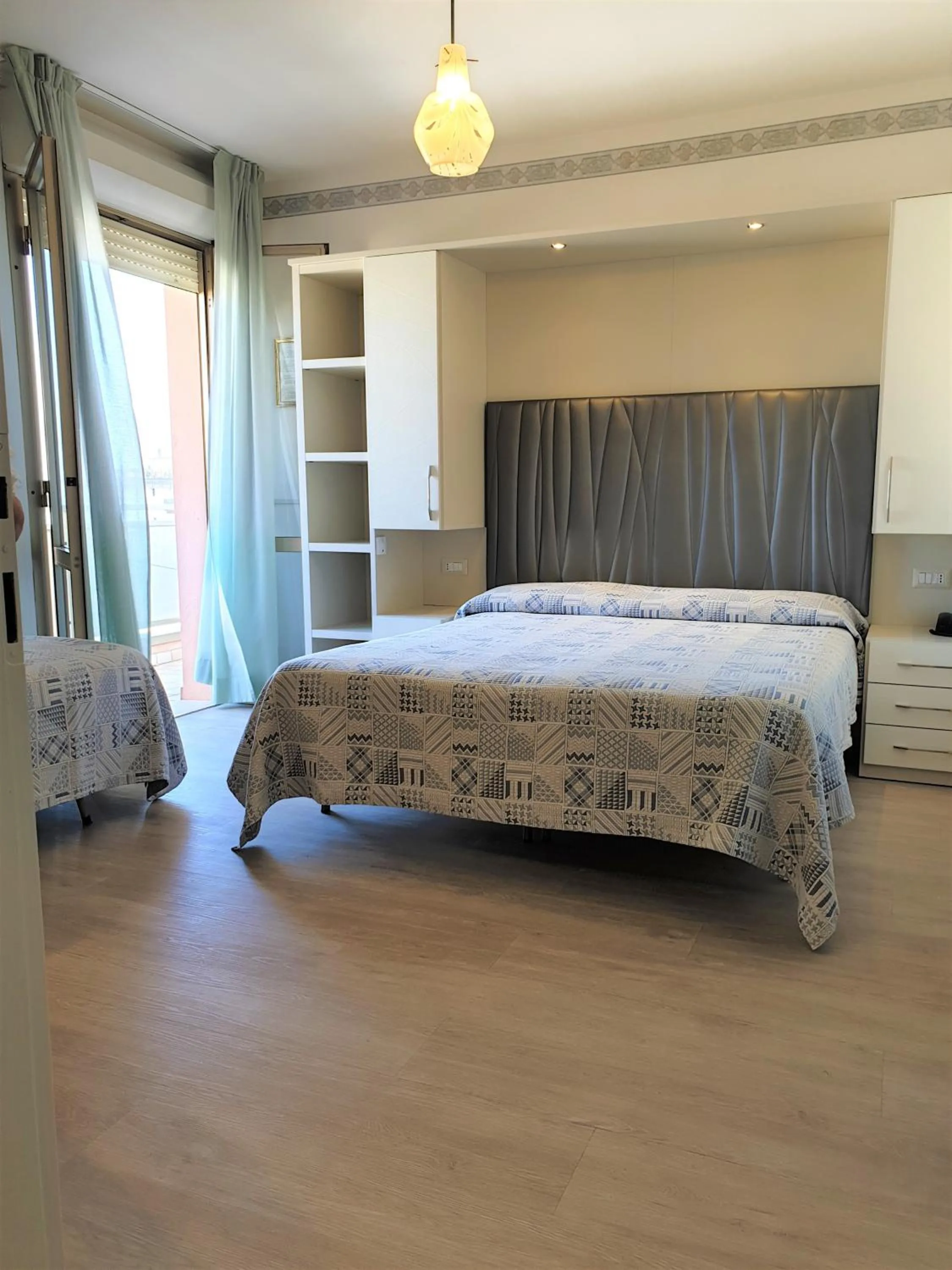 Bedroom, Bed in Hotel Losanna Cervia