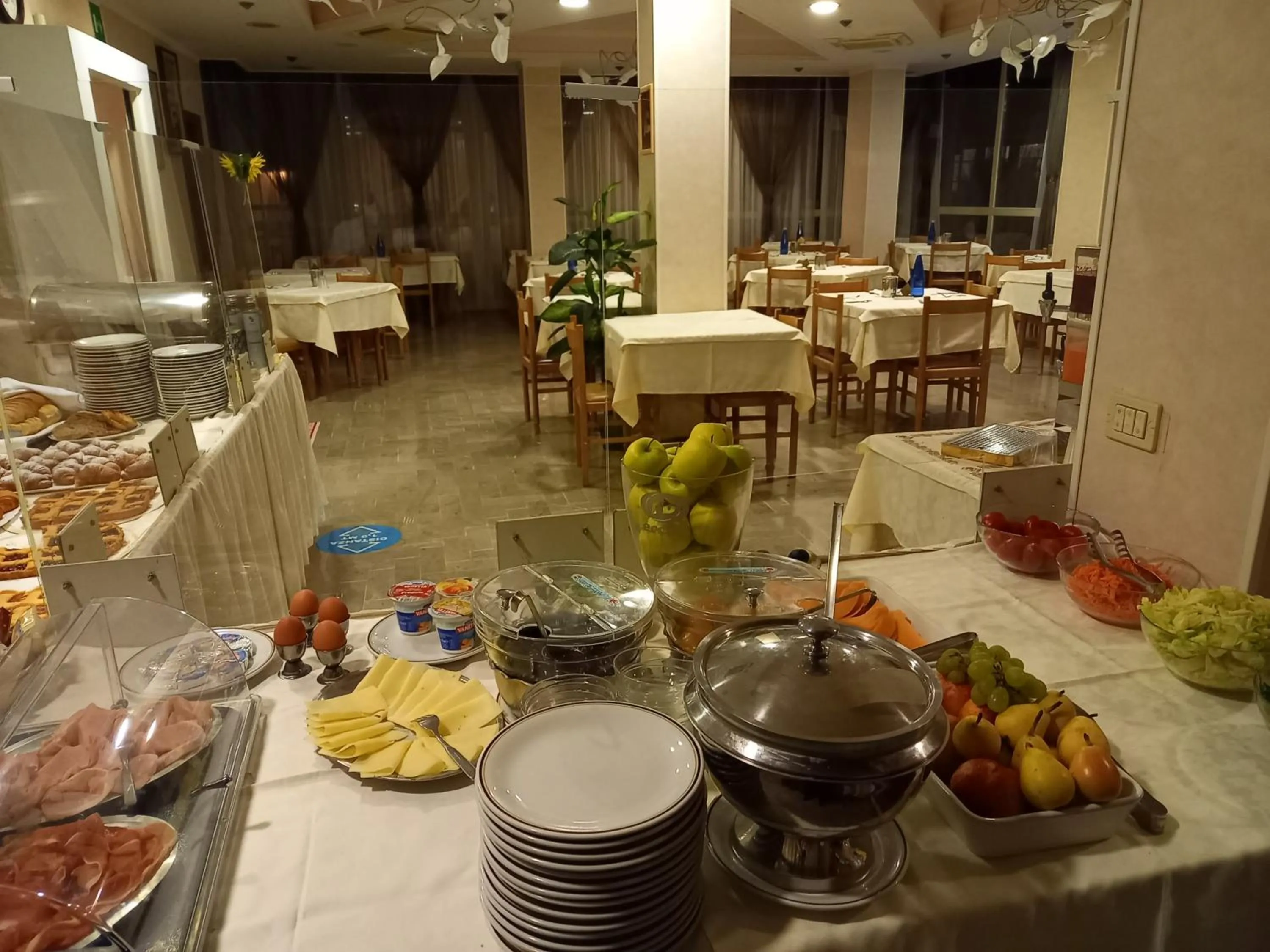Food and drinks in Hotel Losanna Cervia