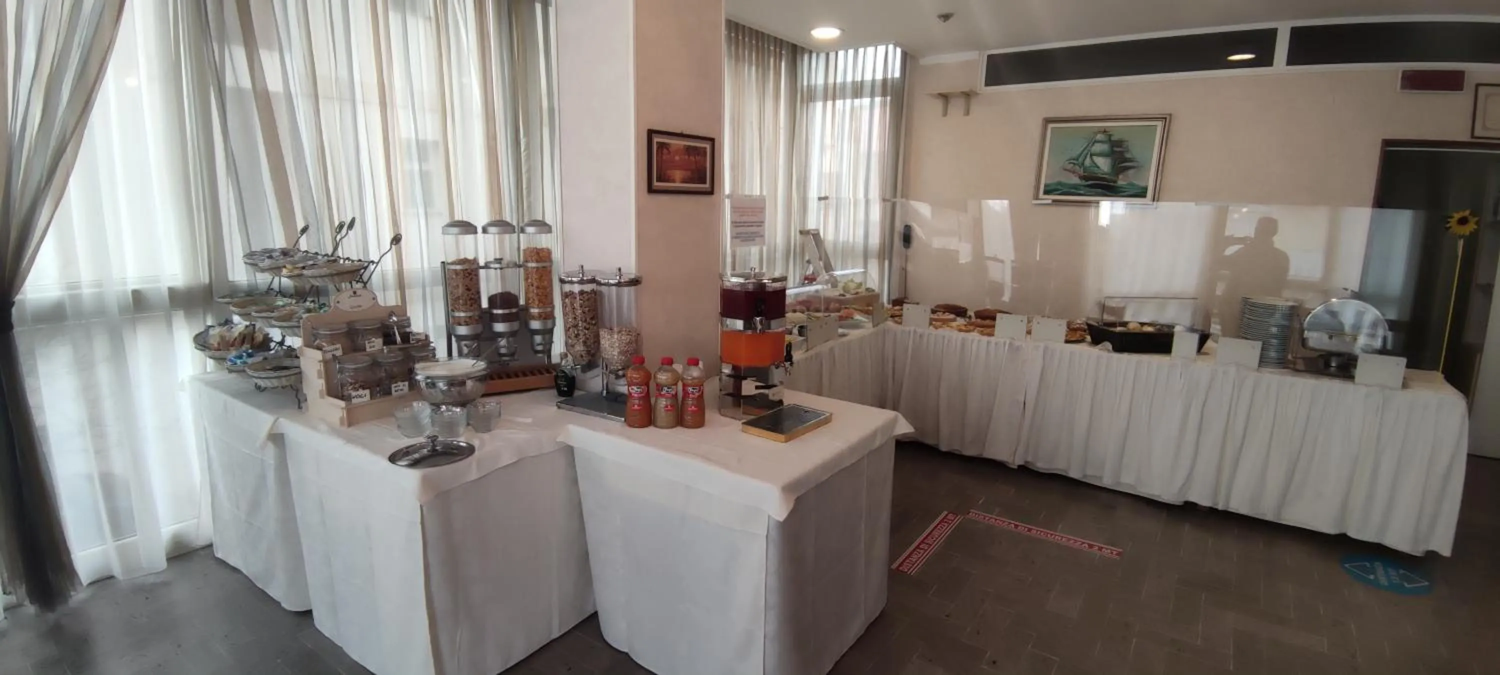 Breakfast in Hotel Losanna Cervia