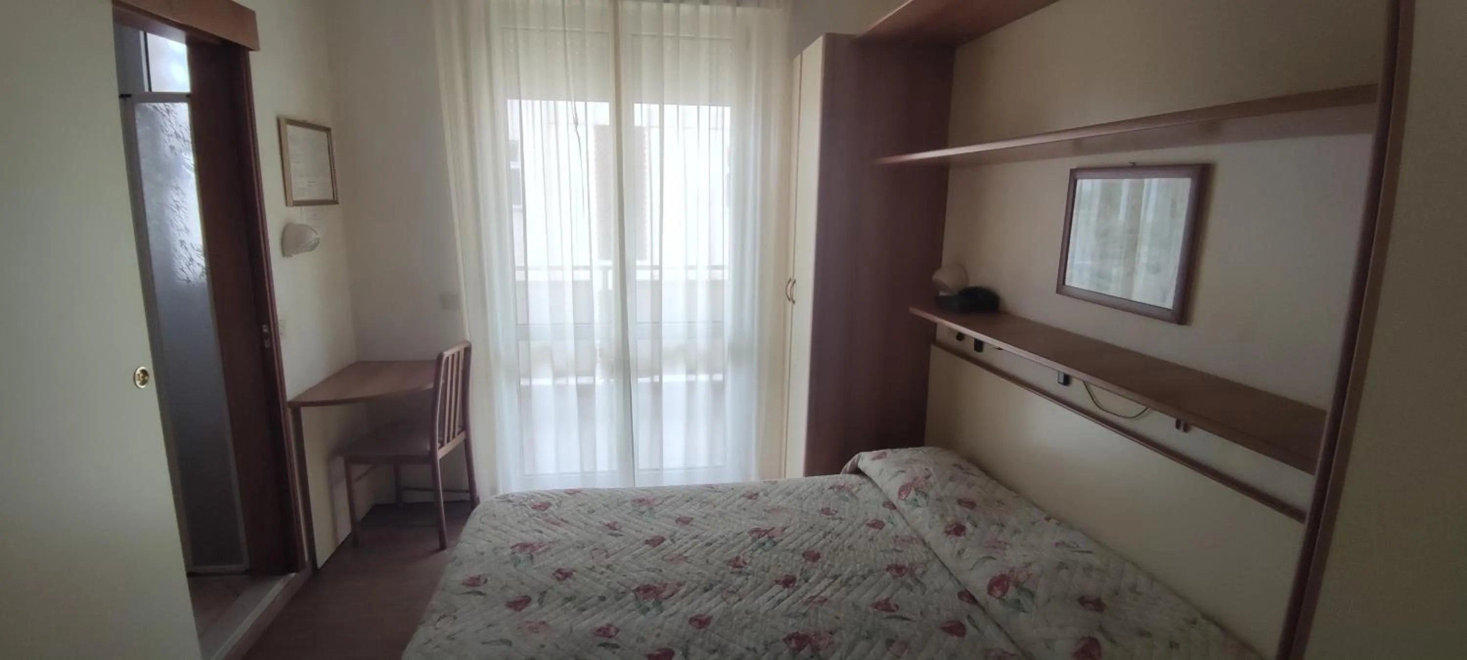 Bedroom, Bed in Hotel Losanna Cervia