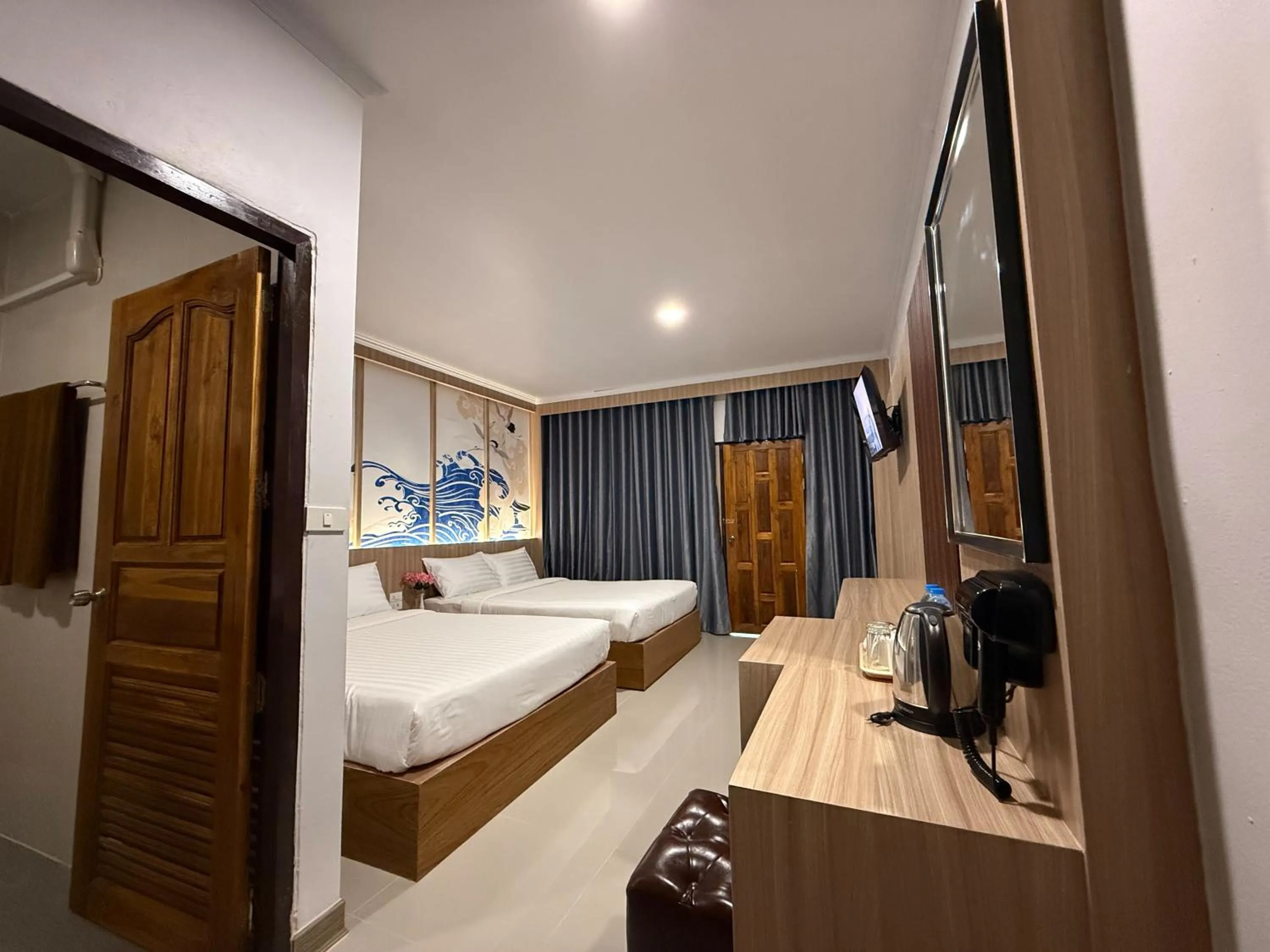 Bed in Diamond Cave Resort