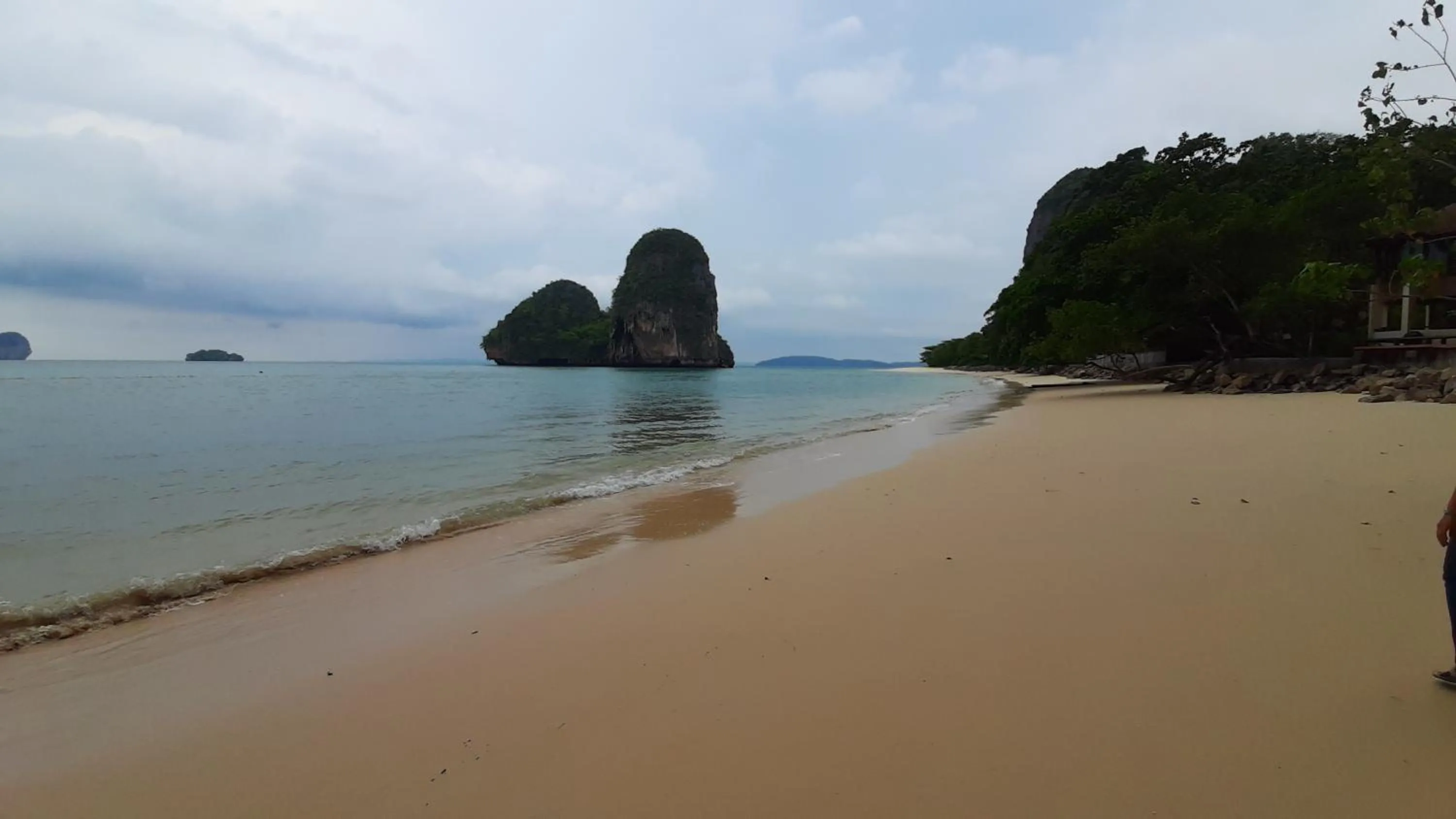 Beach in Diamond Cave Resort