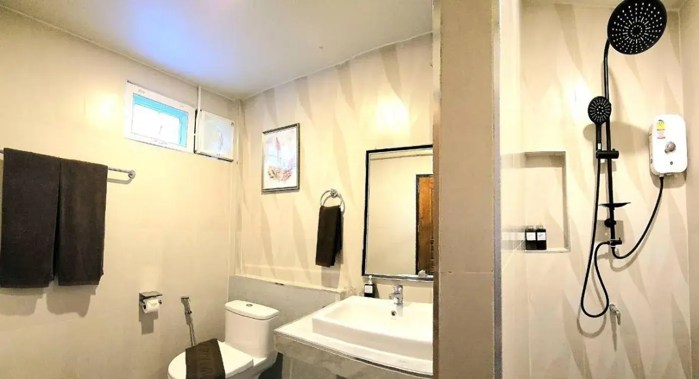 Standard Queen Room with Two Queen Beds in Diamond Cave Resort Standard Queen Room with Two Queen Beds in Diamond Cave Resort