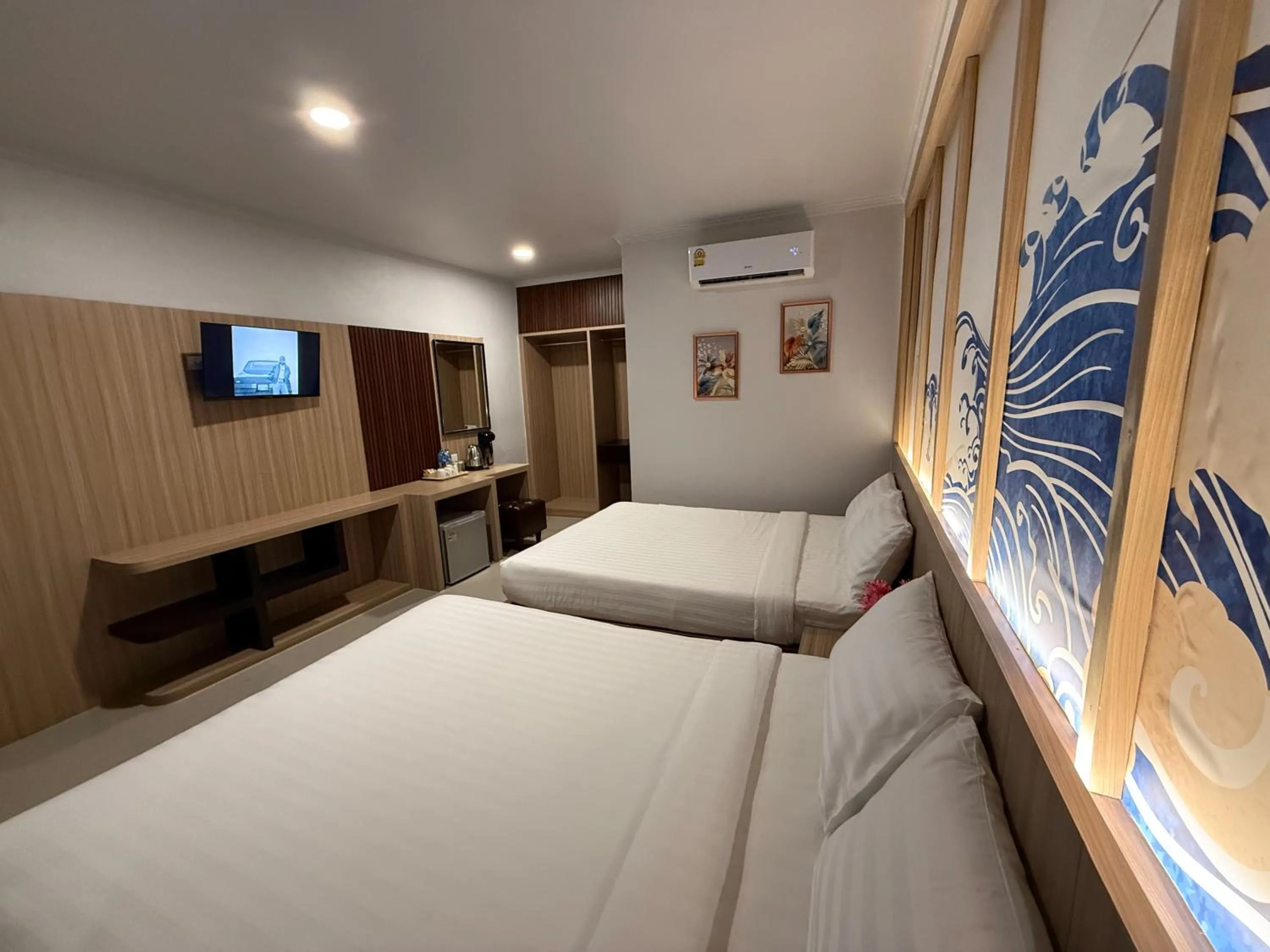 Bed in Diamond Cave Resort