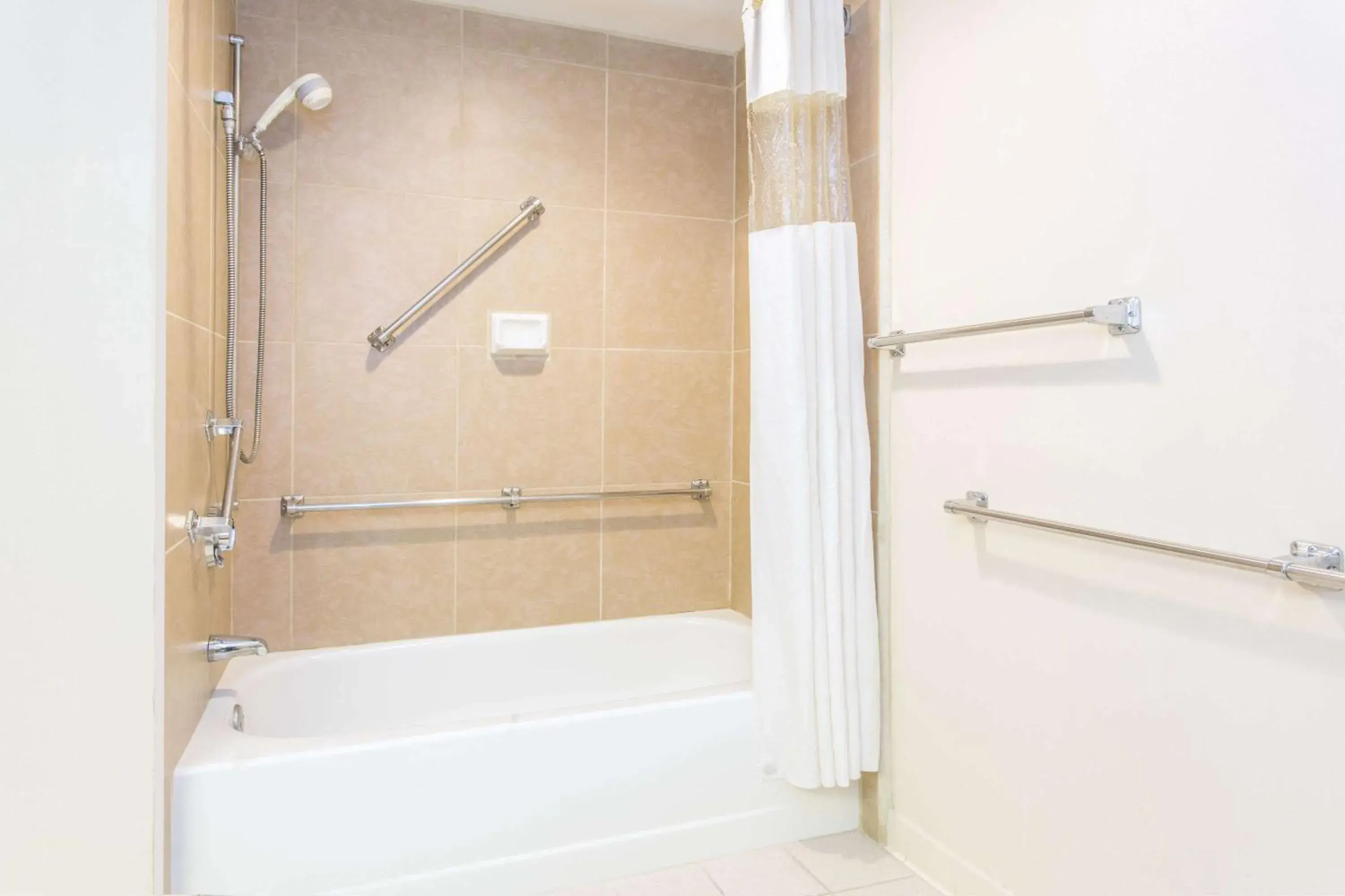 Photo of the whole room in Baymont by Wyndham Cincinnati Sharonville Photo of the whole room in Baymont by Wyndham Cincinnati Sharonville