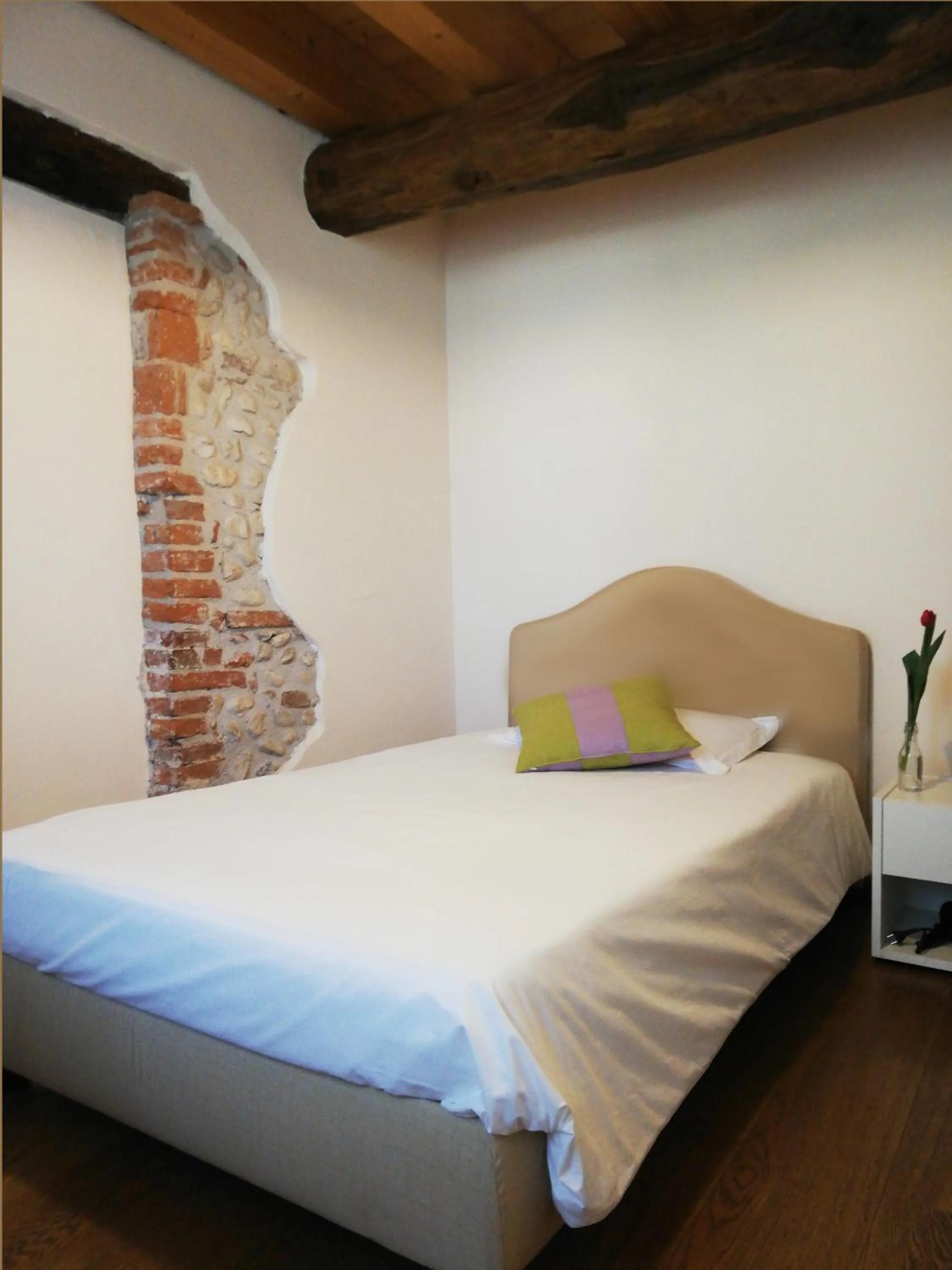Single Room with Bathroom - single occupancy in La Costa Fattoria Sociale