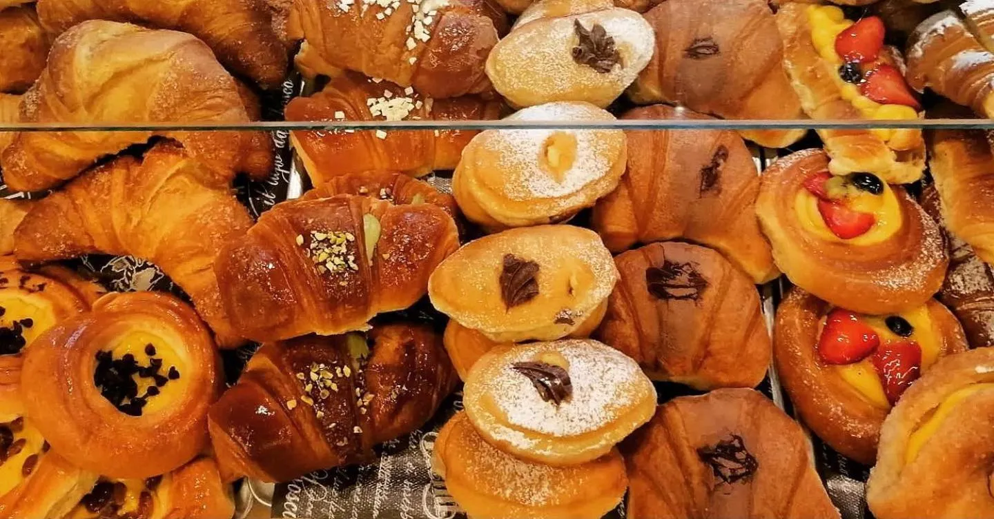 Restaurant/places to eat in Hotel Enjoy