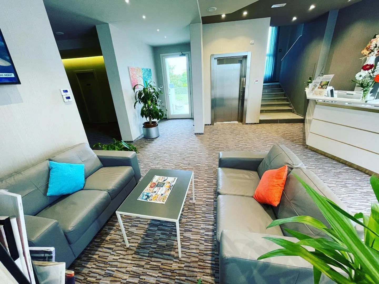 Restaurant/places to eat in Hotel Enjoy