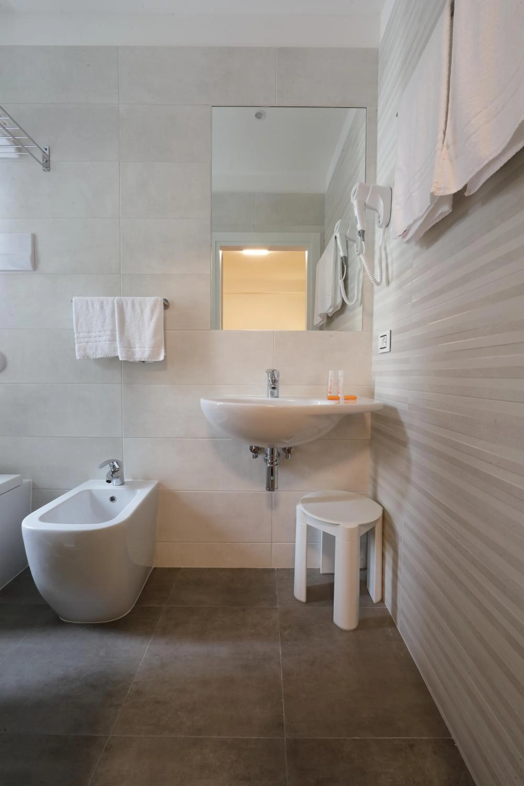 Bathroom in Hotel Simi Lan