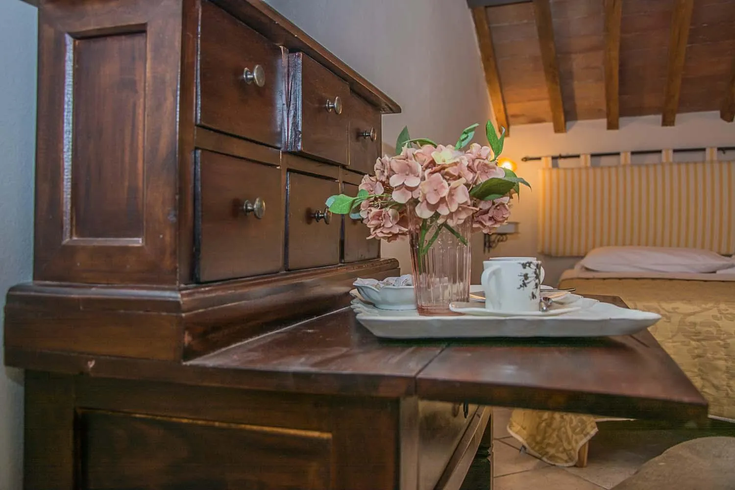 Photo of the whole room, Bed in I Terzi Di Siena - Rooms Only