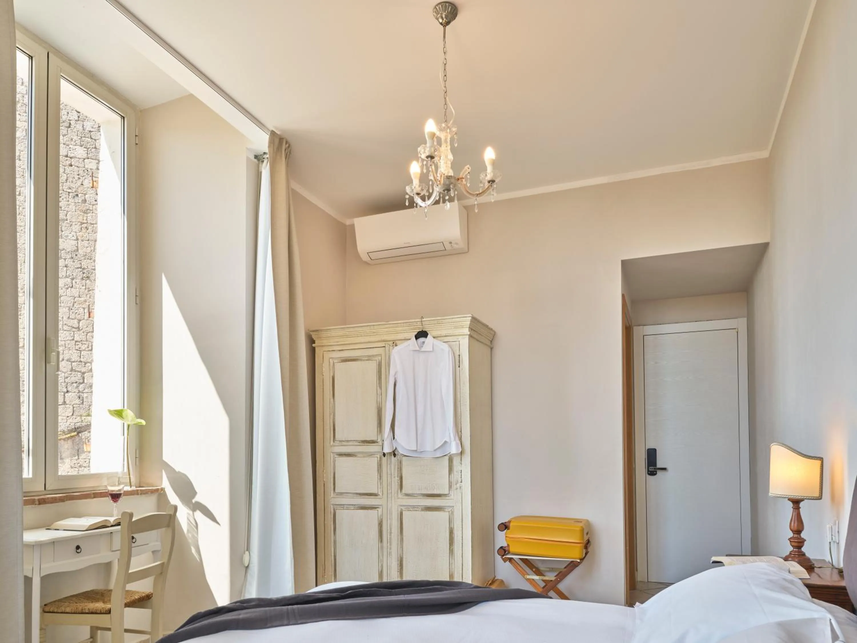 Photo of the whole room, Bed in I Terzi Di Siena - Rooms Only