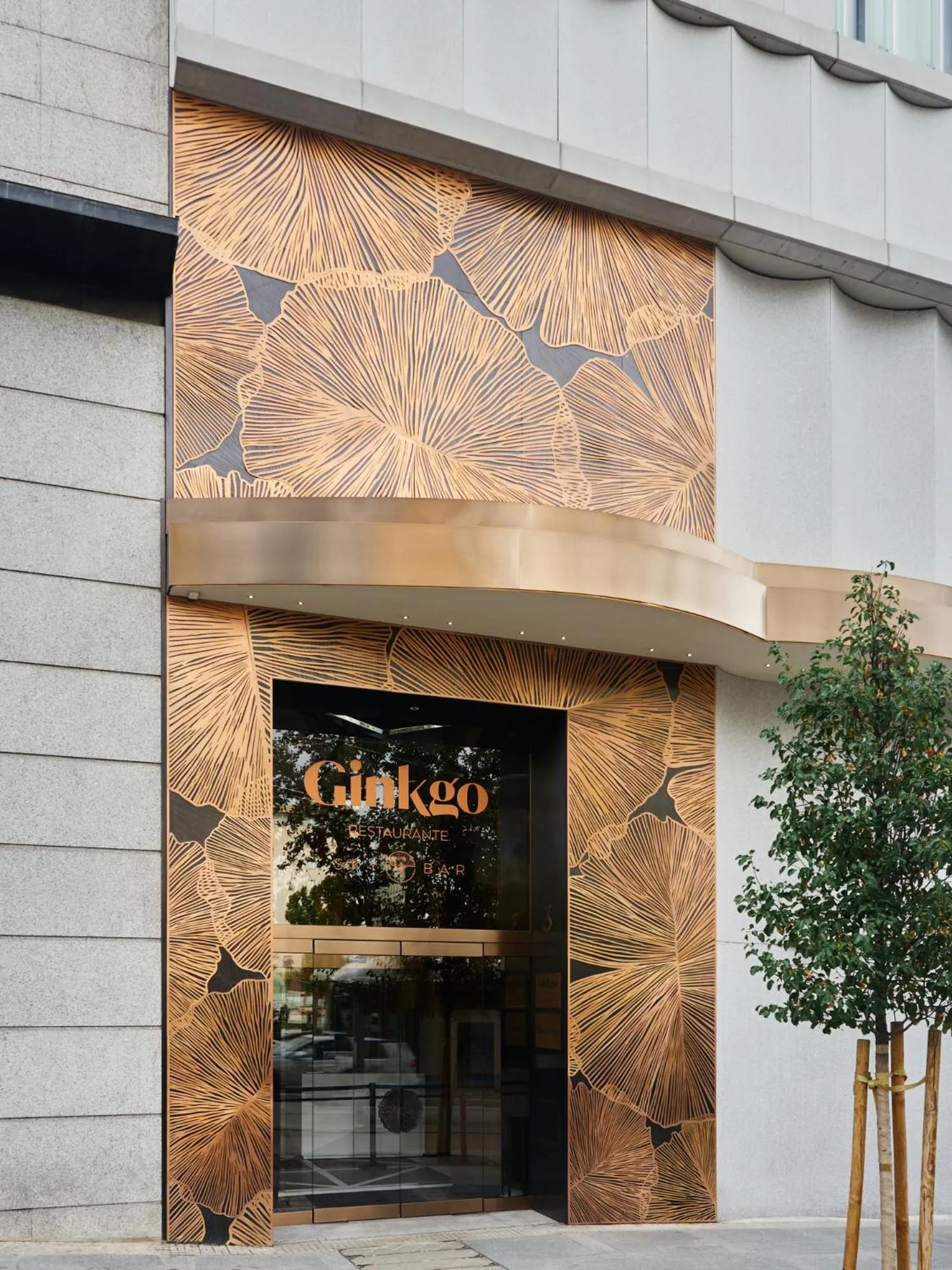 Facade/entrance in VP Plaza España Design