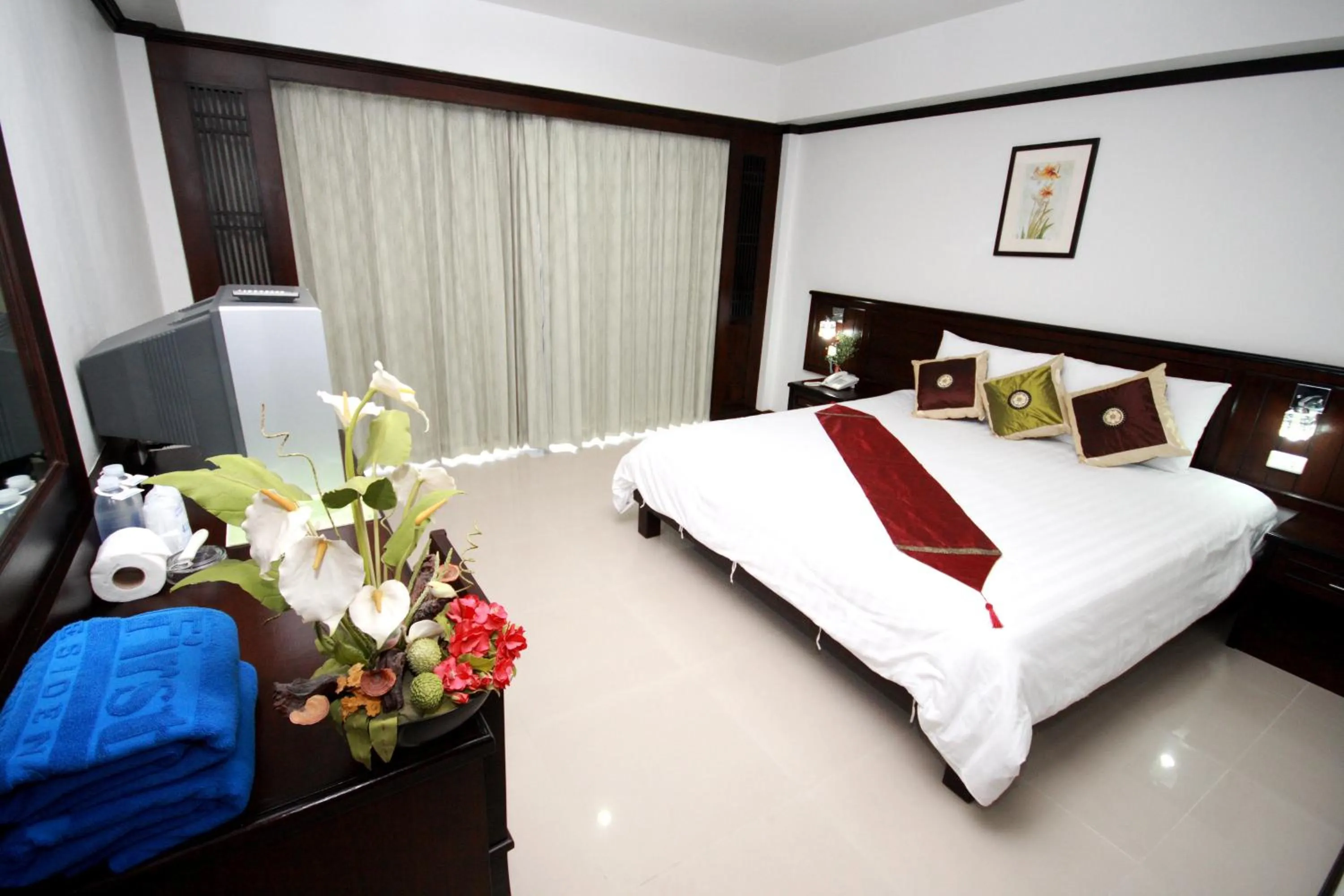 Photo of the whole room, Bed in First Residence Hotel