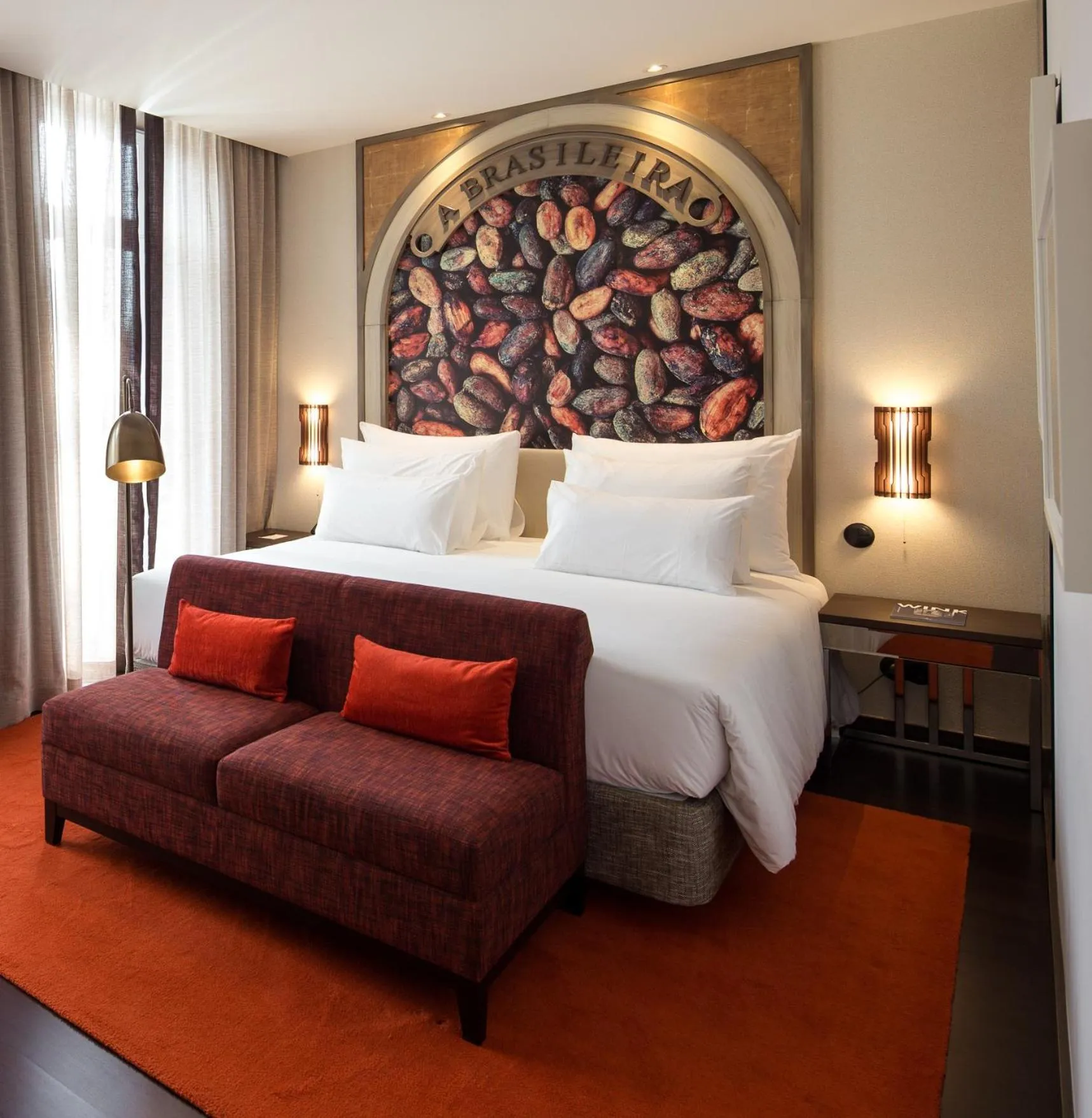 Bedroom, Bed in Pestana Porto - A Brasileira, City Center & Heritage Building