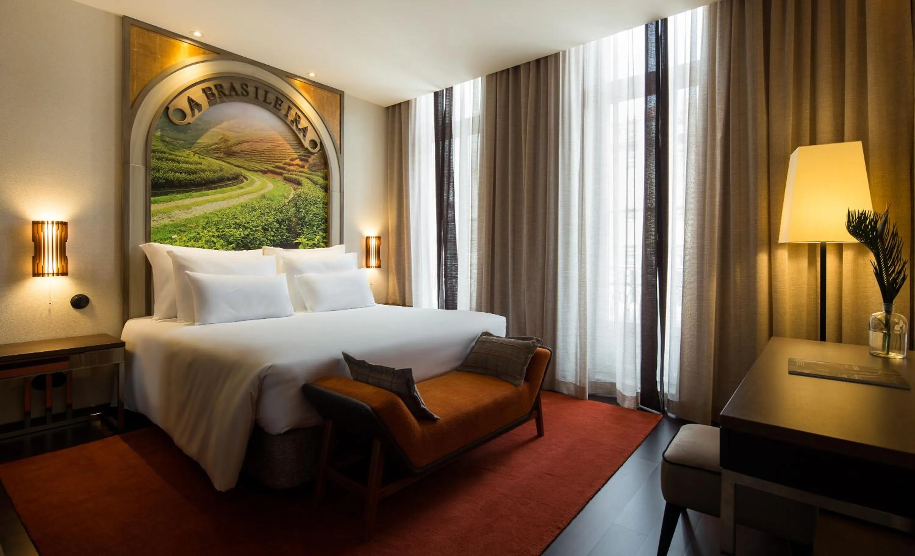 Bedroom, Bed in Pestana Porto - A Brasileira, City Center & Heritage Building