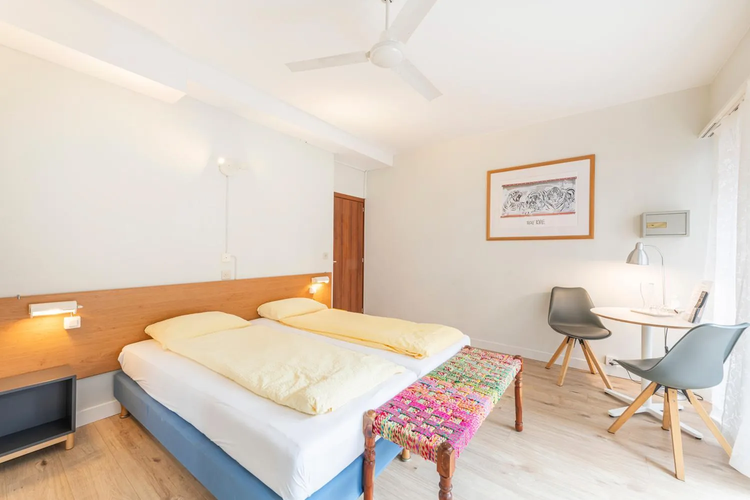 Bedroom, Bed in Hotel Atlantico self check-in