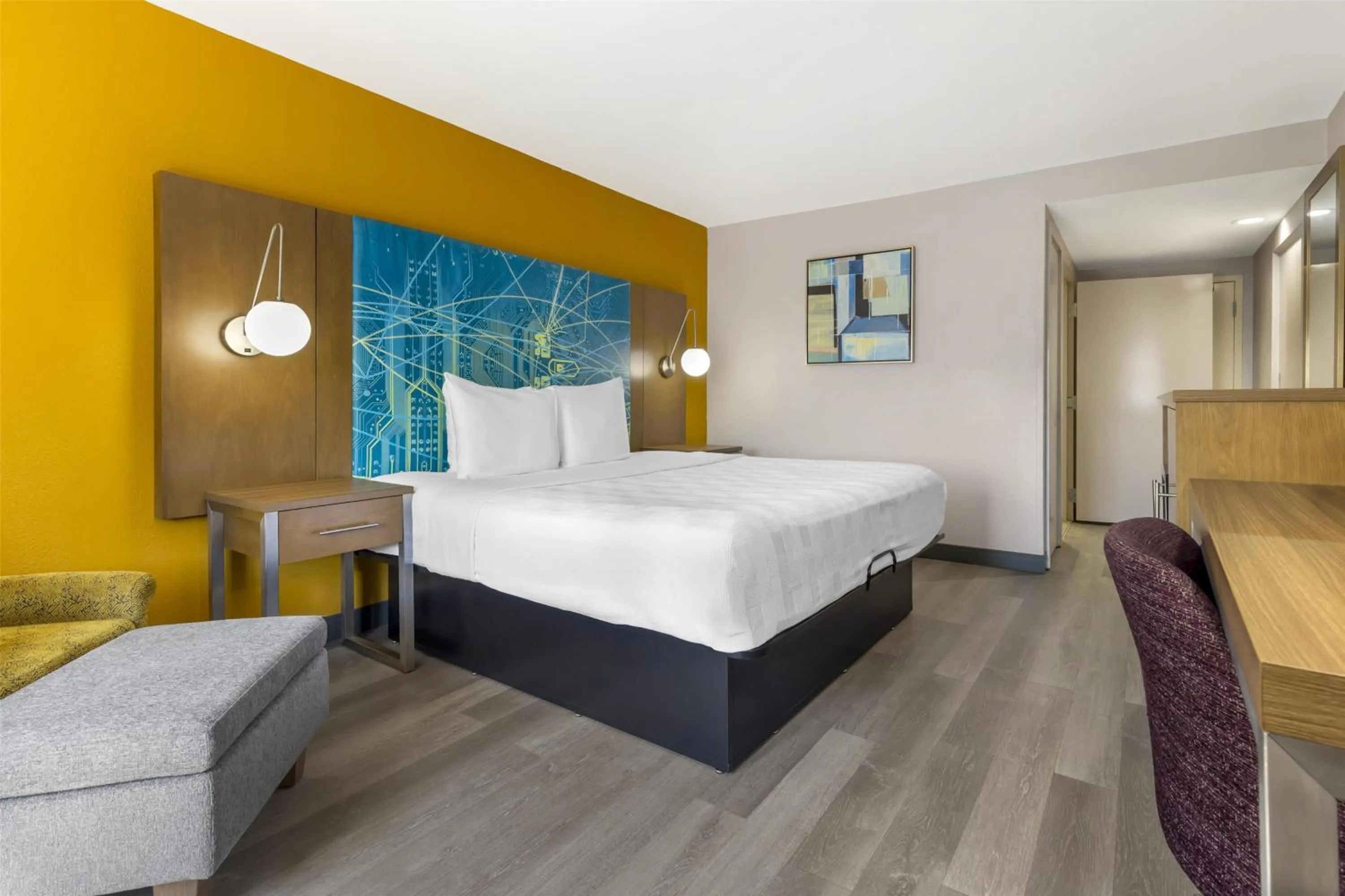 Bedroom, Bed in Best Western Plus Raleigh Crabtree Valley Hotel