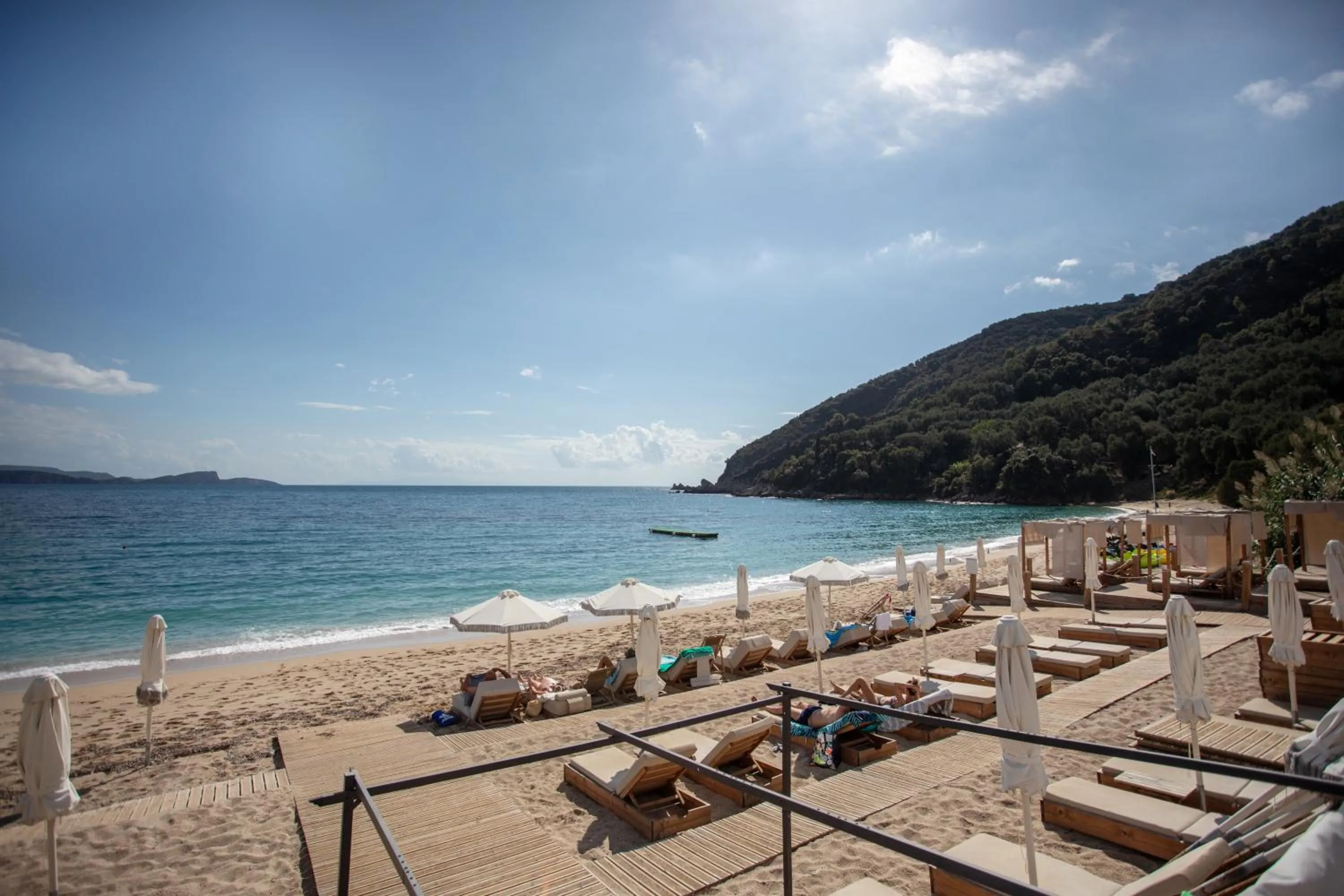 Enjoy Lichnos Bay Village, Camping, Hotel and Apartments
