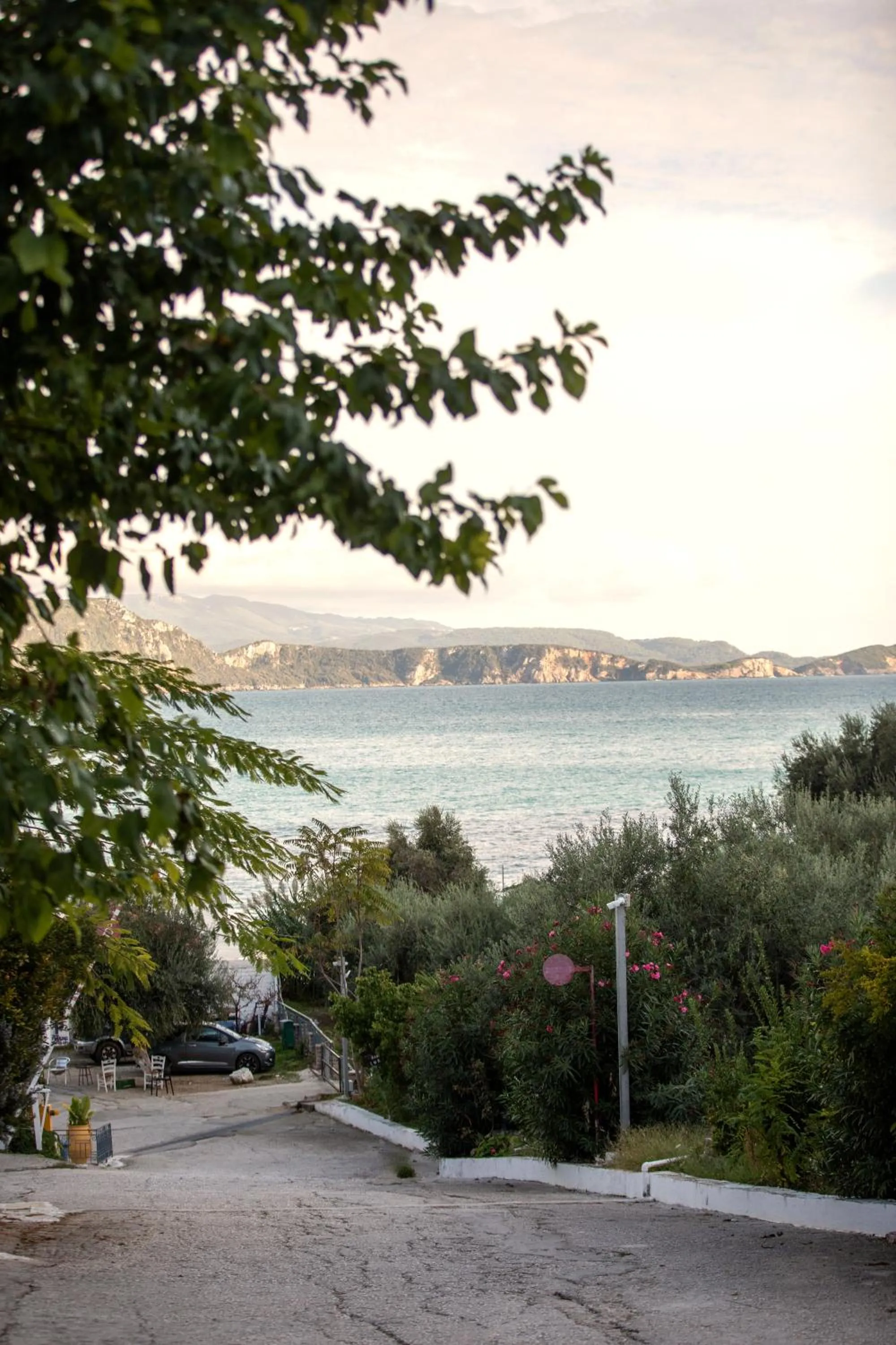 Enjoy Lichnos Bay Village, Camping, Hotel and Apartments