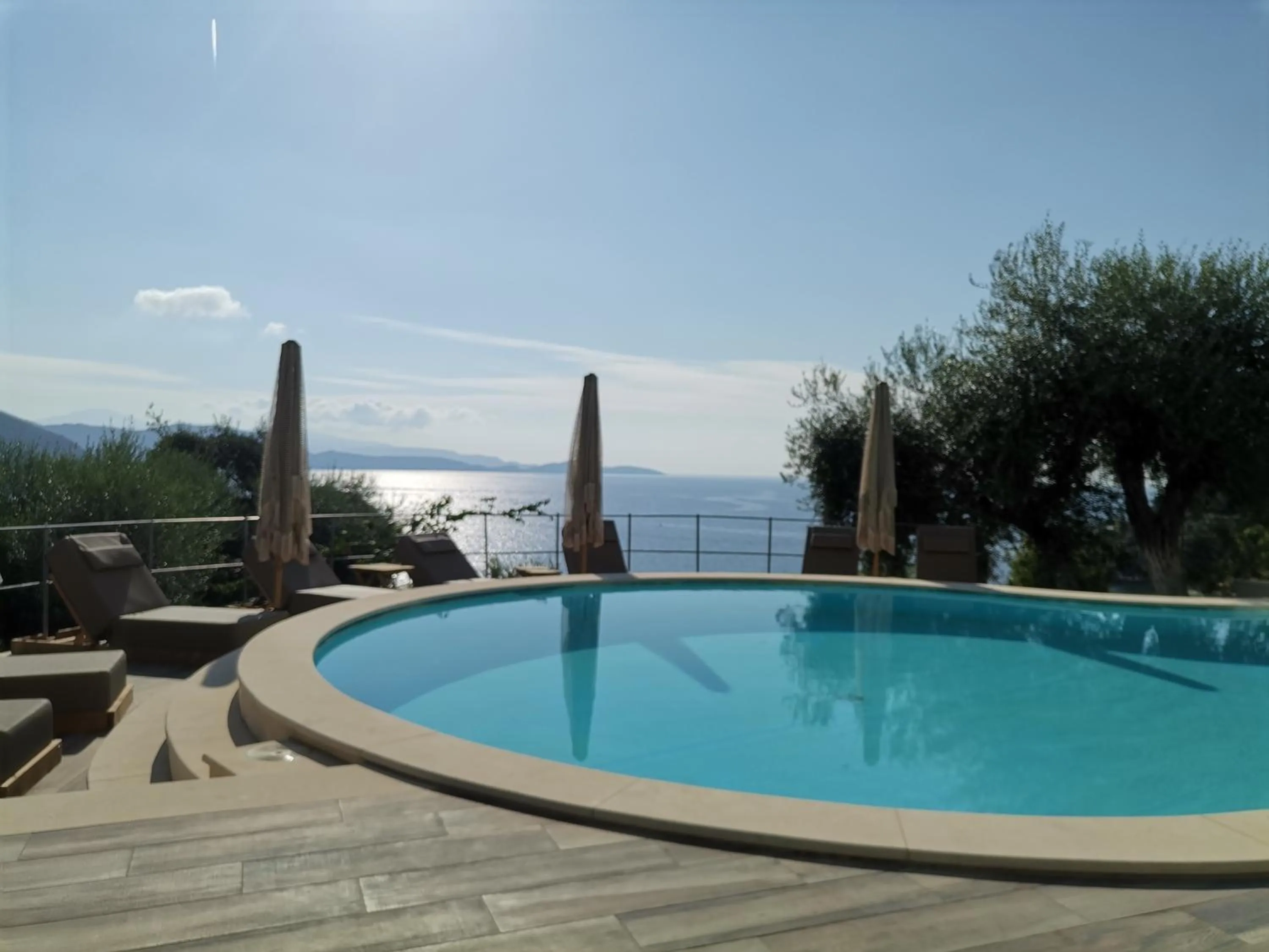 Enjoy Lichnos Bay Village, Camping, Hotel and Apartments