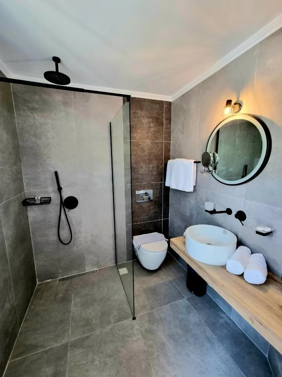 Bathroom in Enjoy Lichnos Bay Village, Camping, Hotel and Apartments